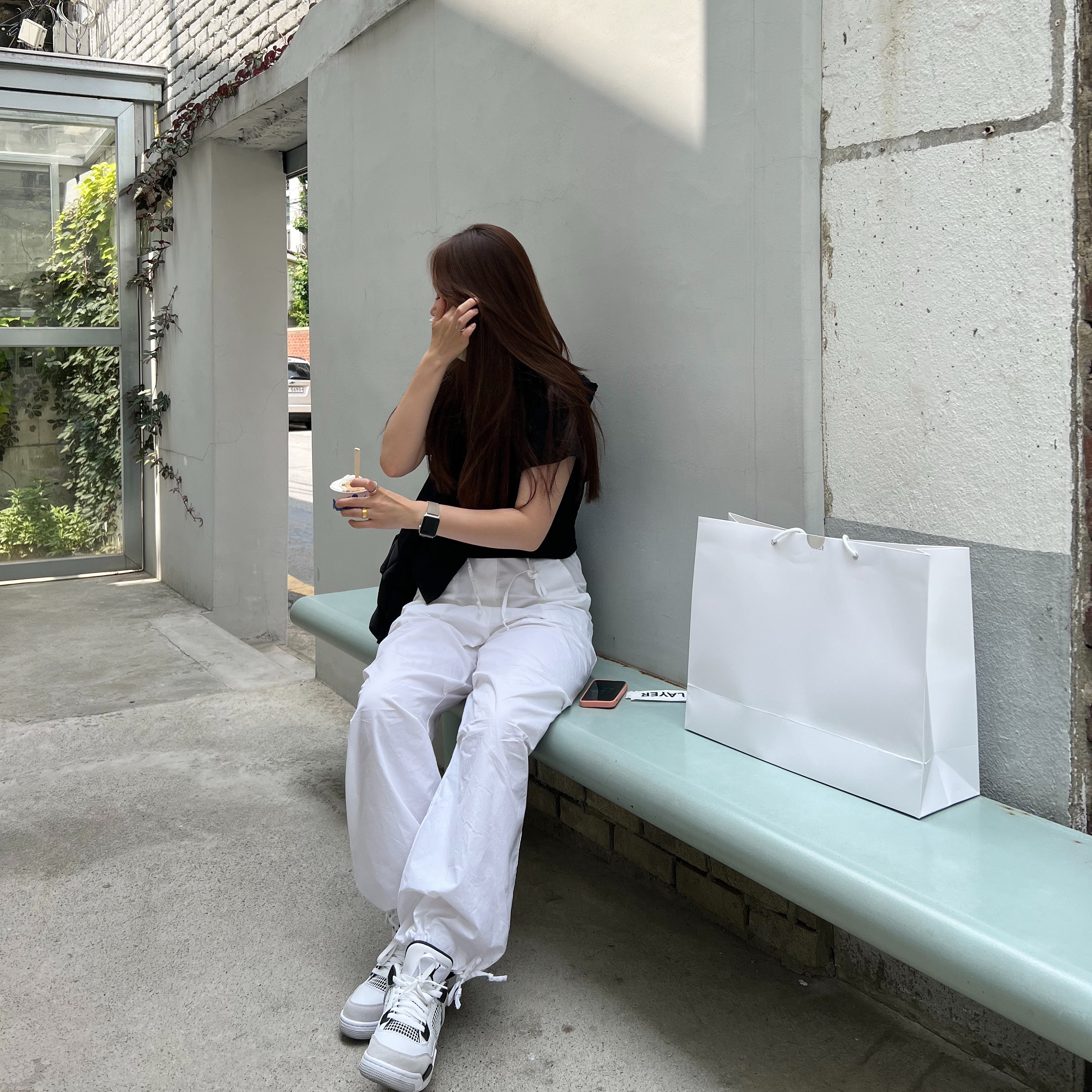 Jordan 4 Retro White and Black, (GS) Jordan 4 Retro White and Black 착용 스타일