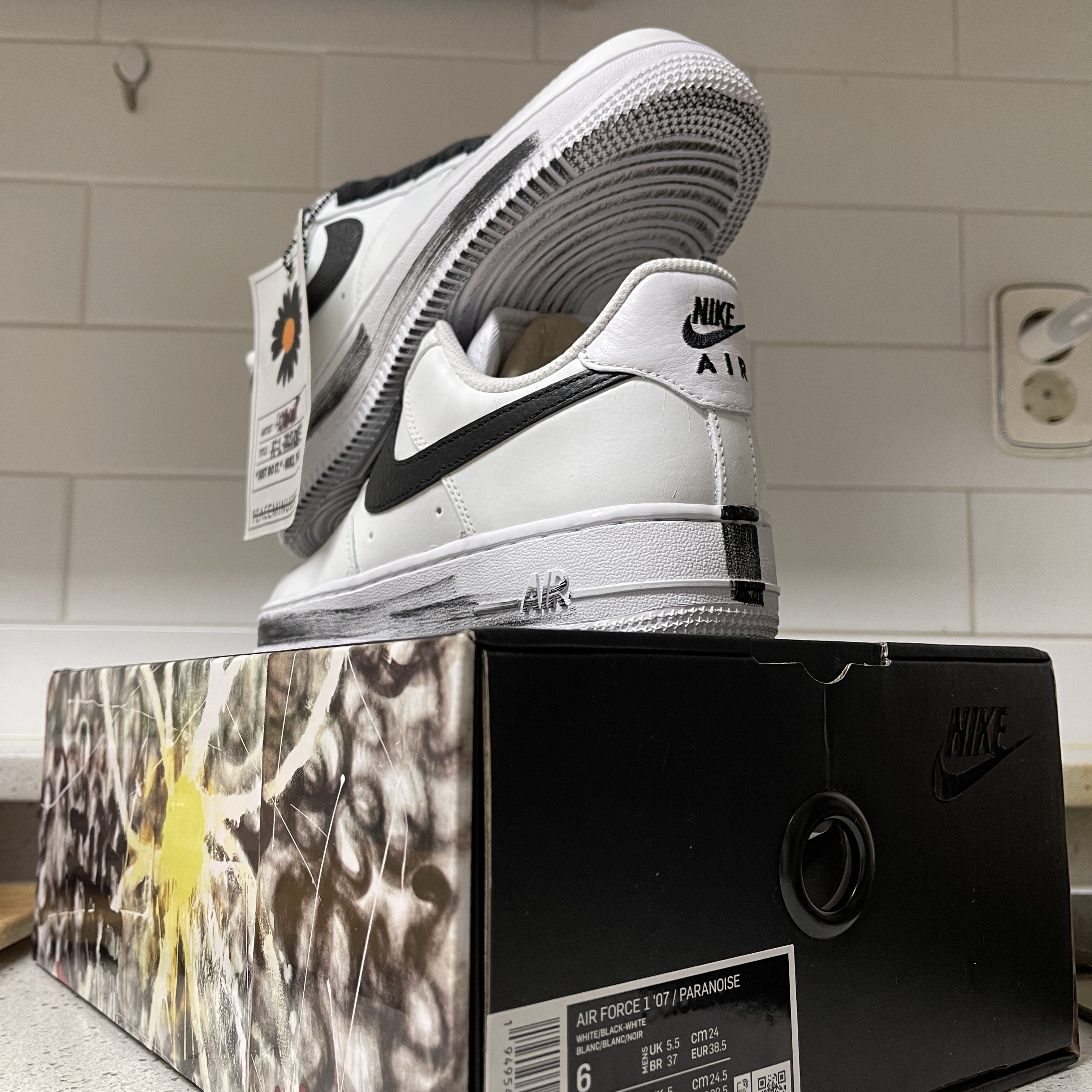 Nike x Peaceminusone Air Force 1 Low Para-Noise 2.0 착용 스타일 - 3