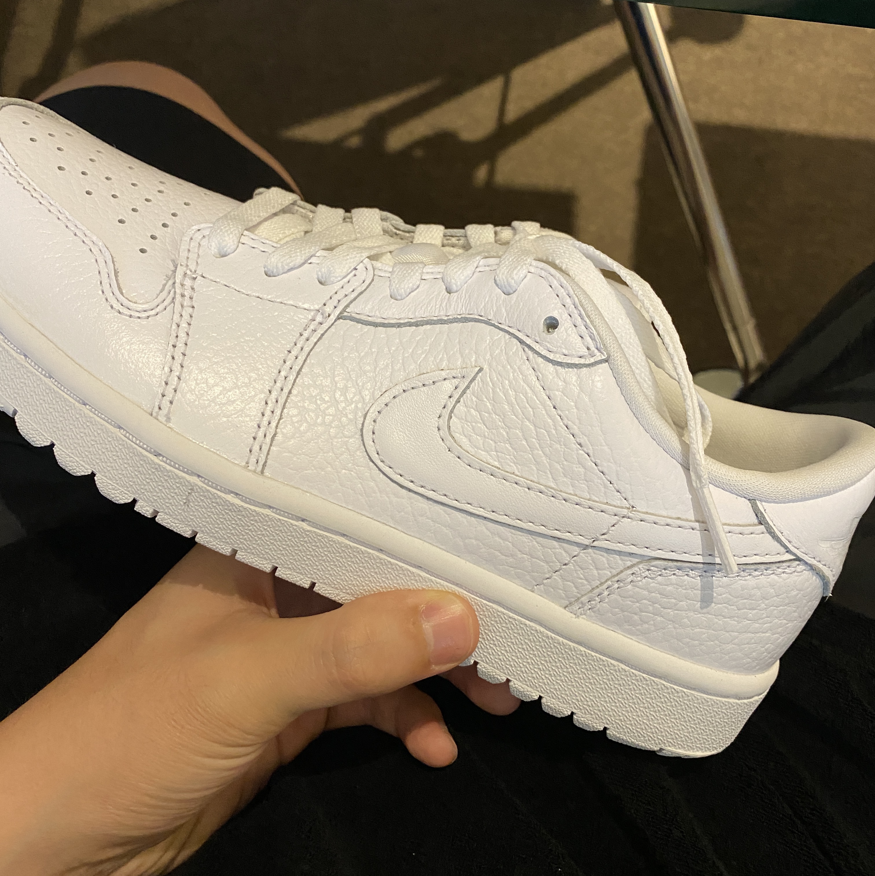 Jordan 1 Low Golf Triple White 착용 스타일