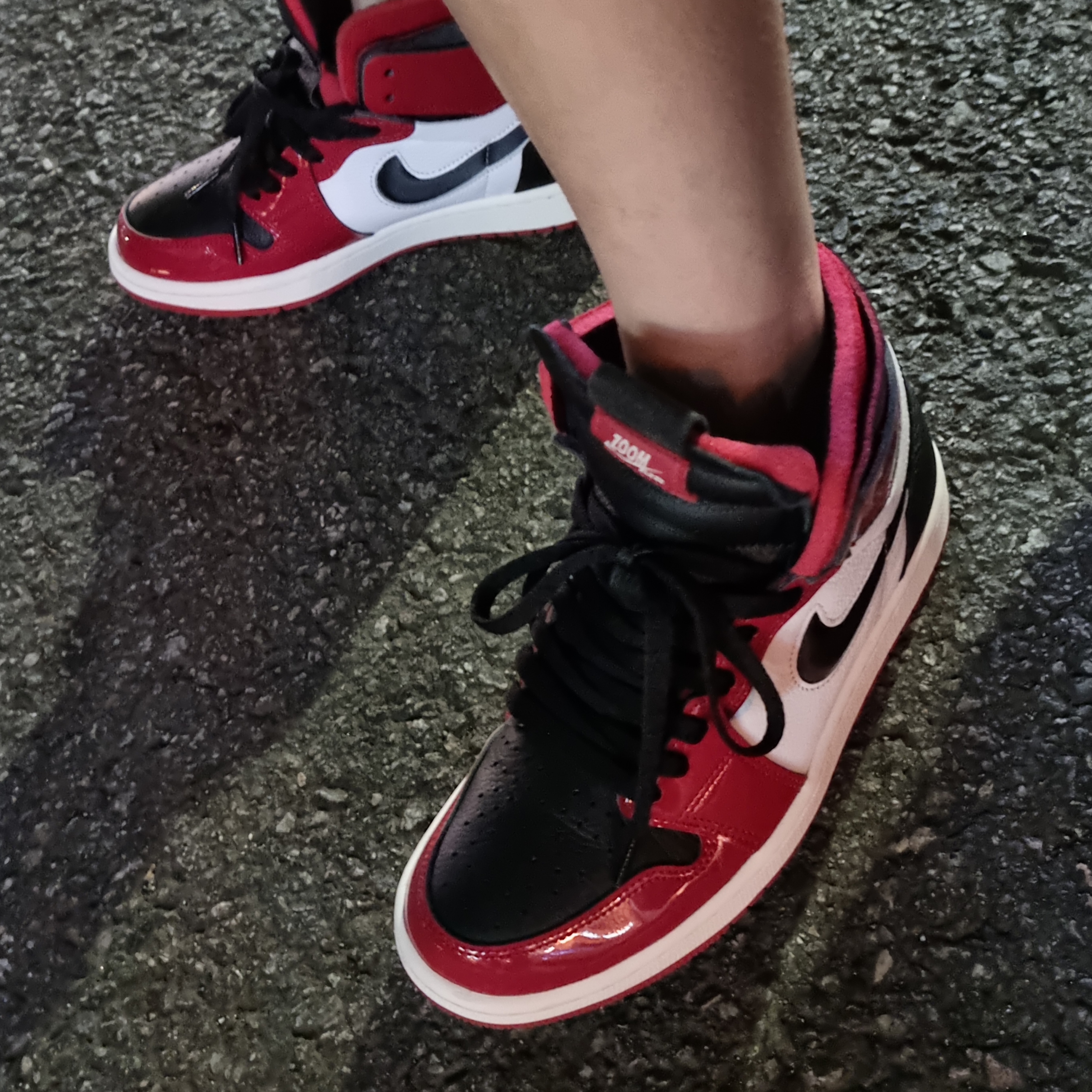 (W) Jordan 1 Zoom Air CMFT Gym Red Black 착용 스타일
