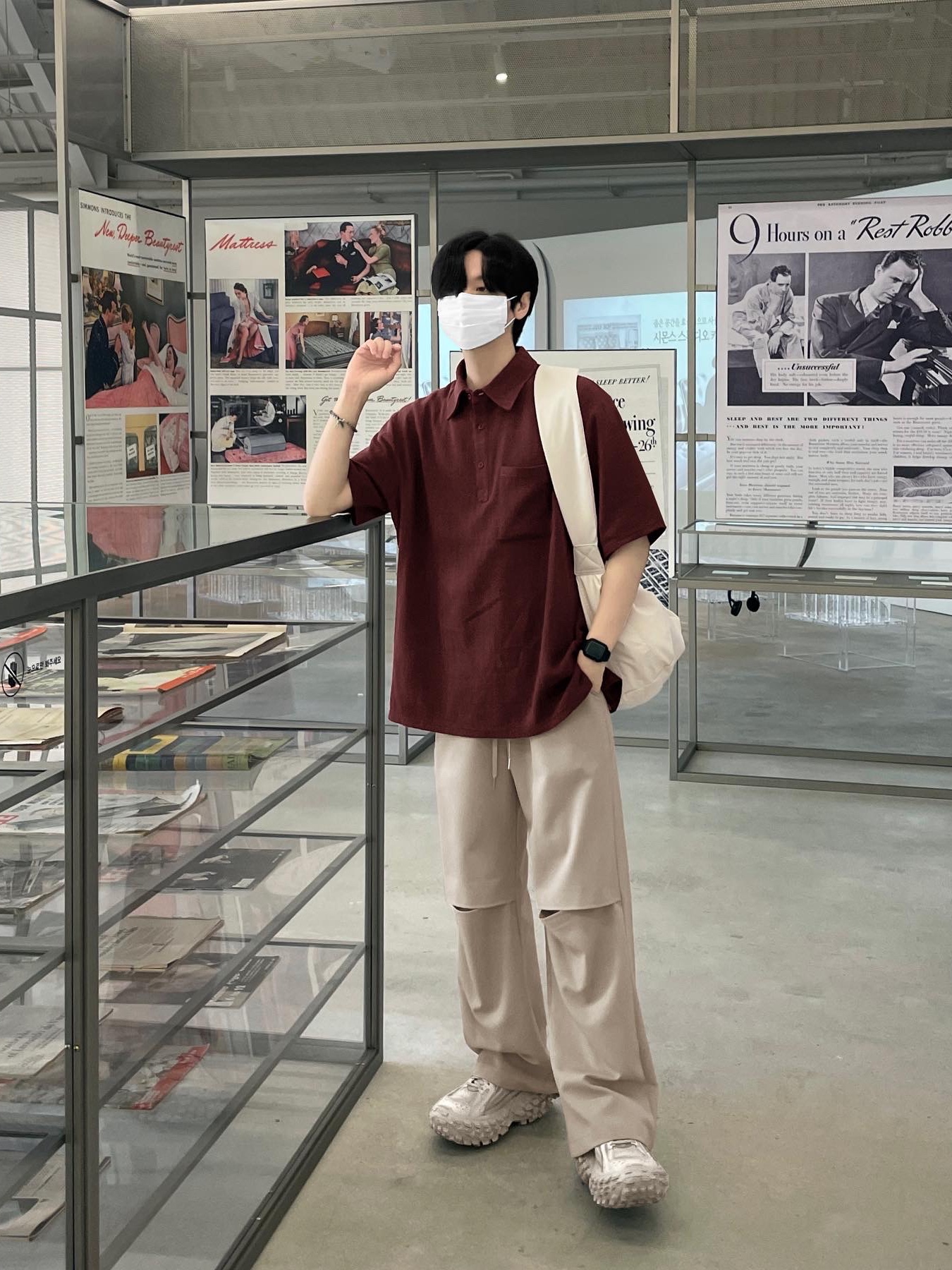 Balenciaga Defender Sneakers Beige 착용 스타일 - 1