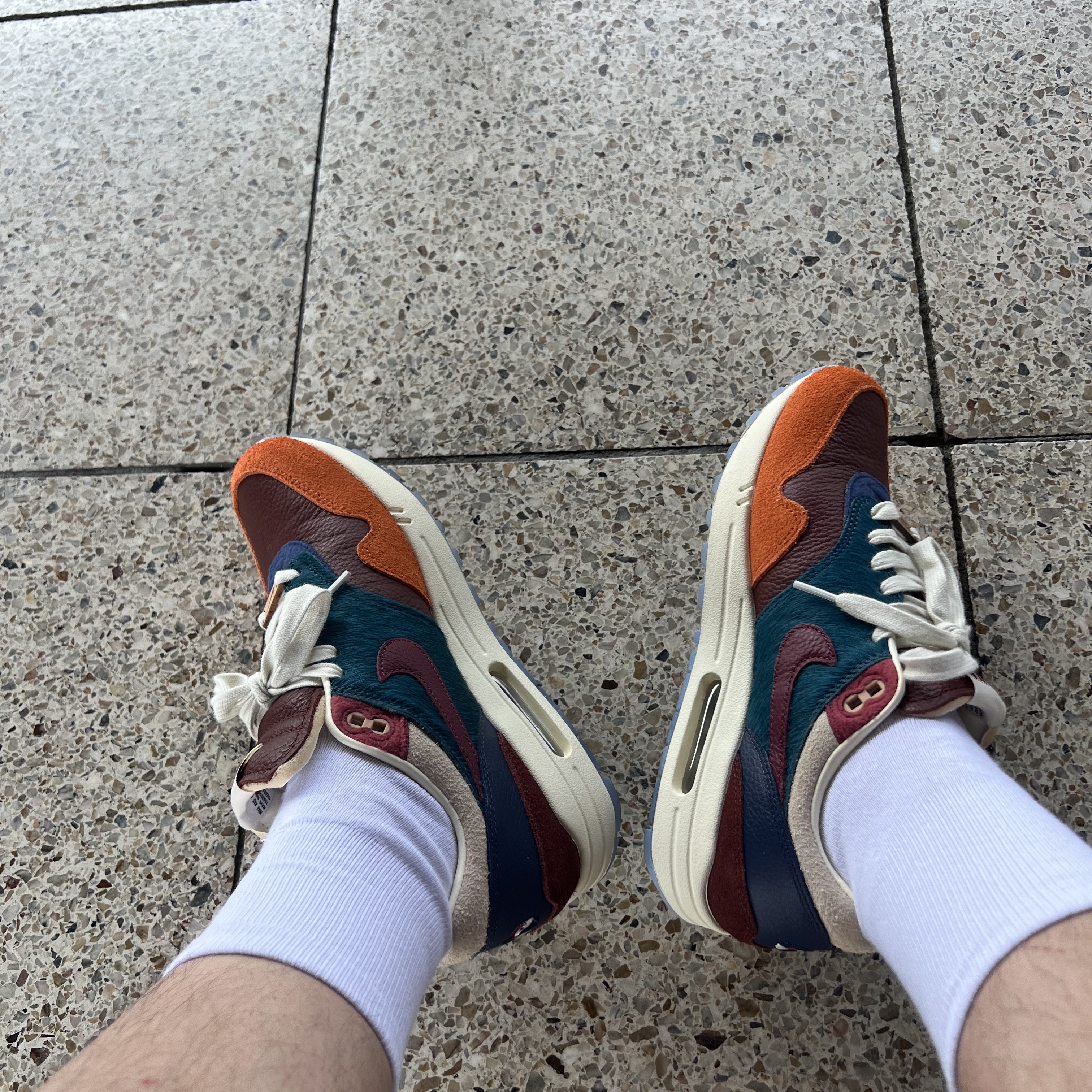 Nike x Kasina Air Max 1 SP Won-Ang Orange 착용 스타일 - 1