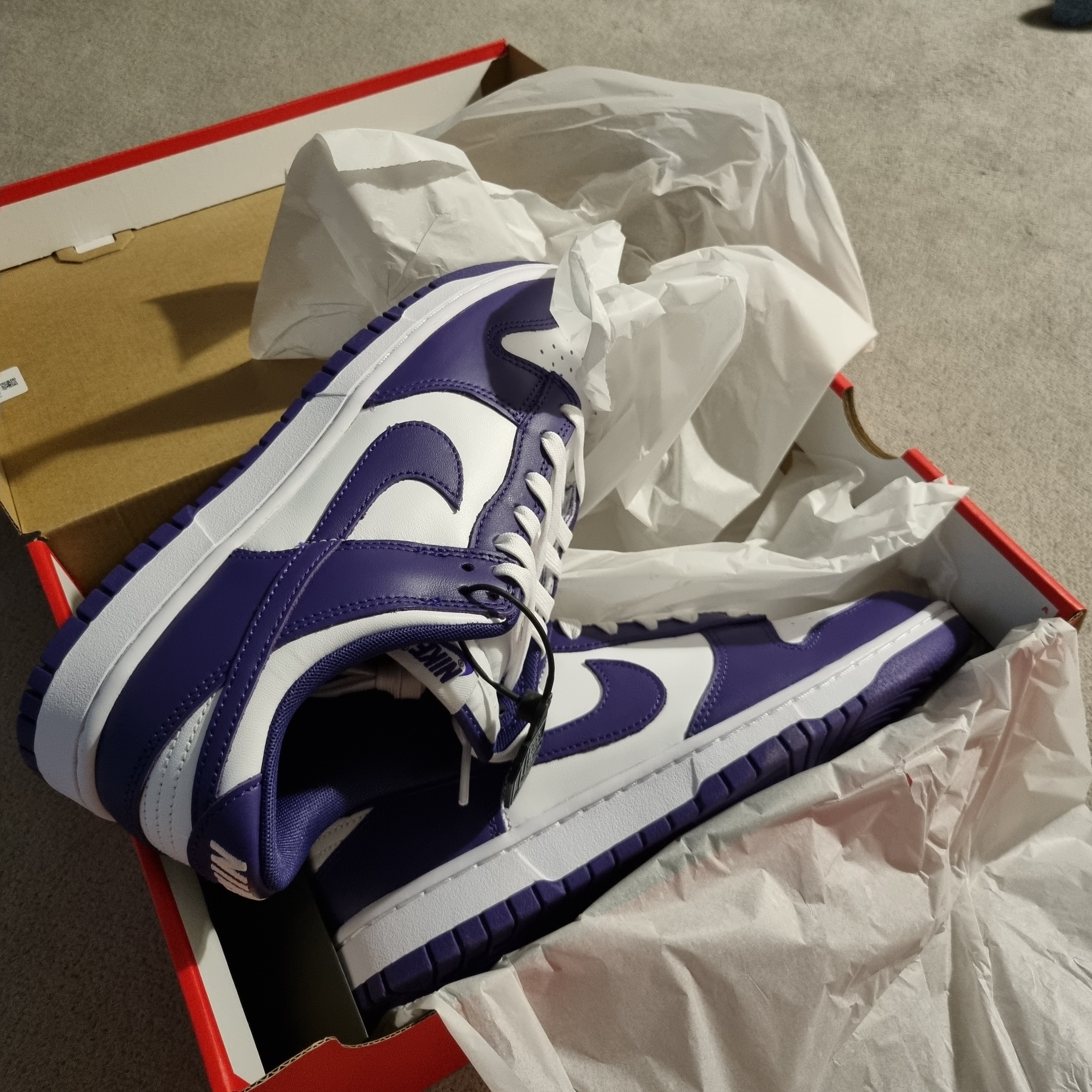 Nike Dunk Low Retro Championship Court Purple 착용 스타일