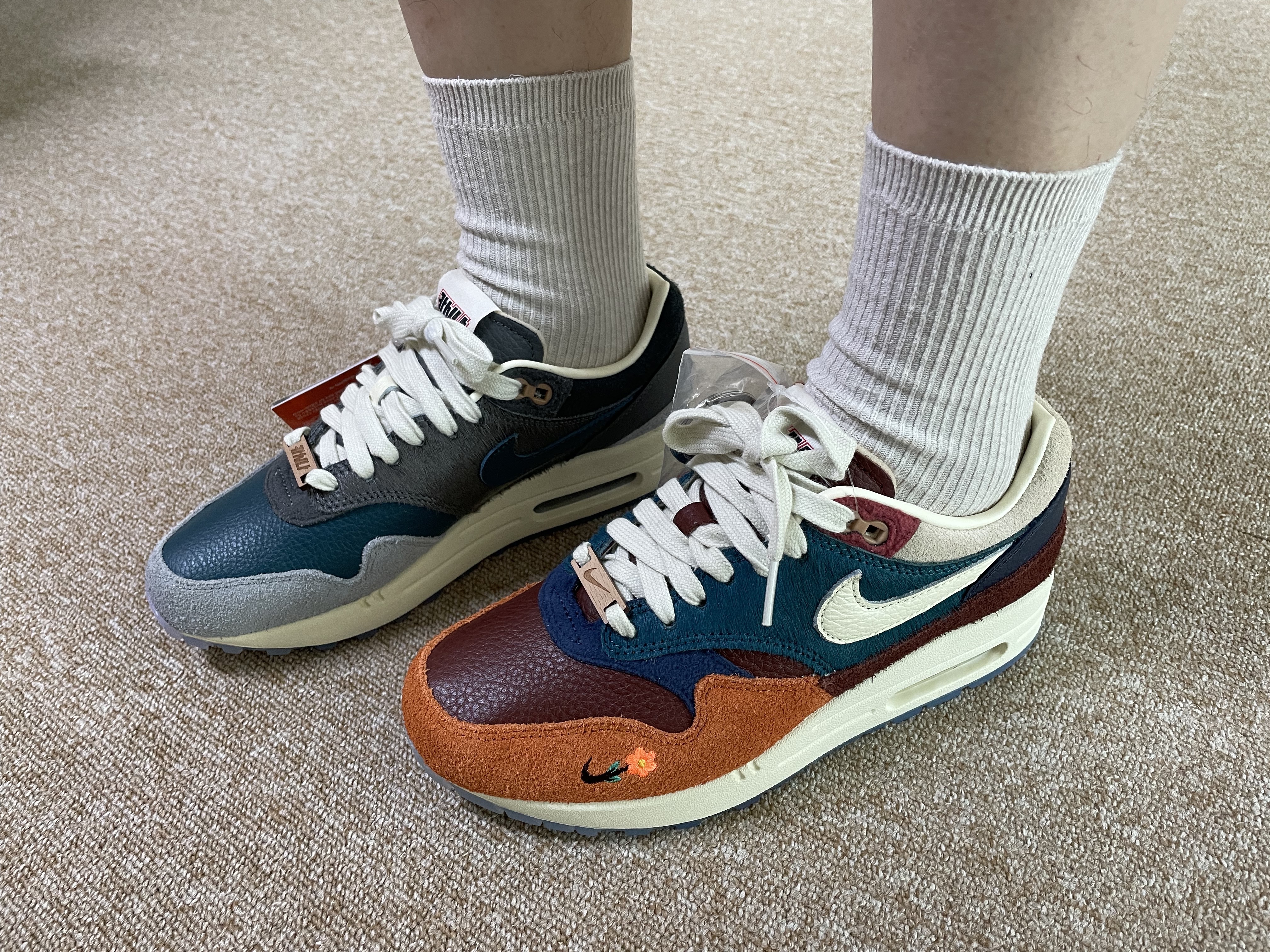Nike x Kasina Air Max 1 SP Won-Ang Orange, Nike x Kasina Air Max 1 SP Won-Ang Particle Grey 착용 스타일 - 2
