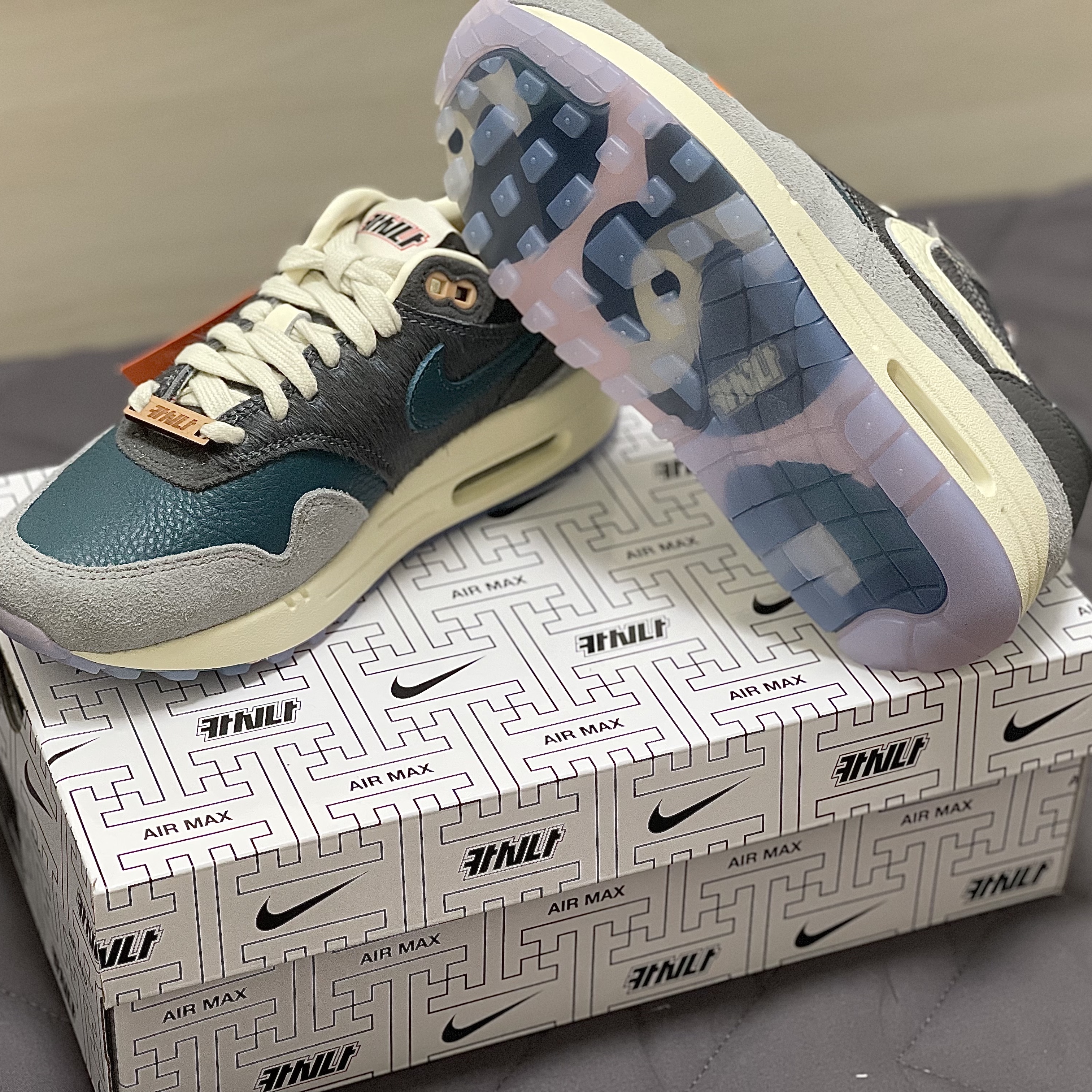 Nike x Kasina Air Max 1 SP Won-Ang Particle Grey 착용 스타일 - 1