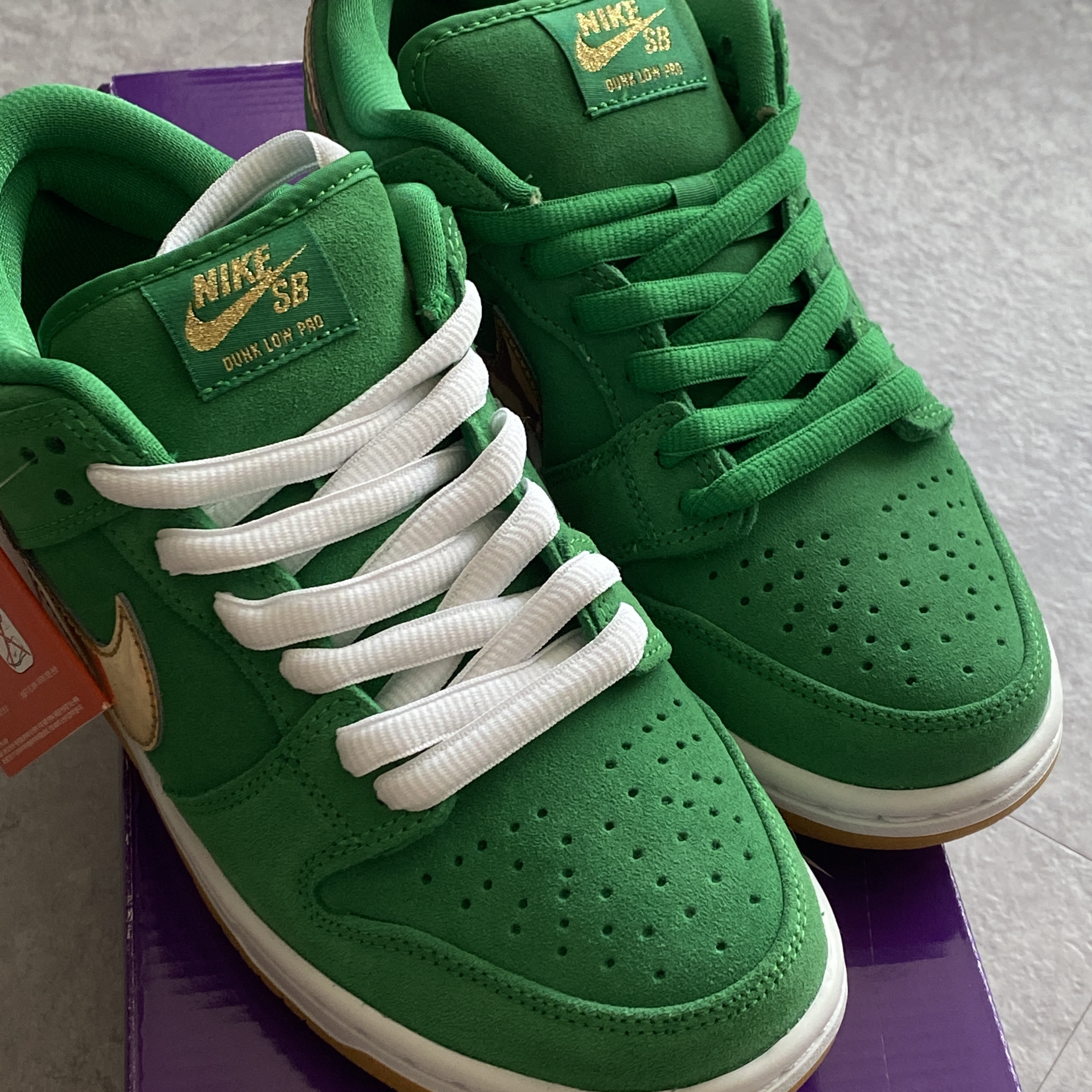 Nike SB Dunk Low Pro Shamrock 착용 스타일
