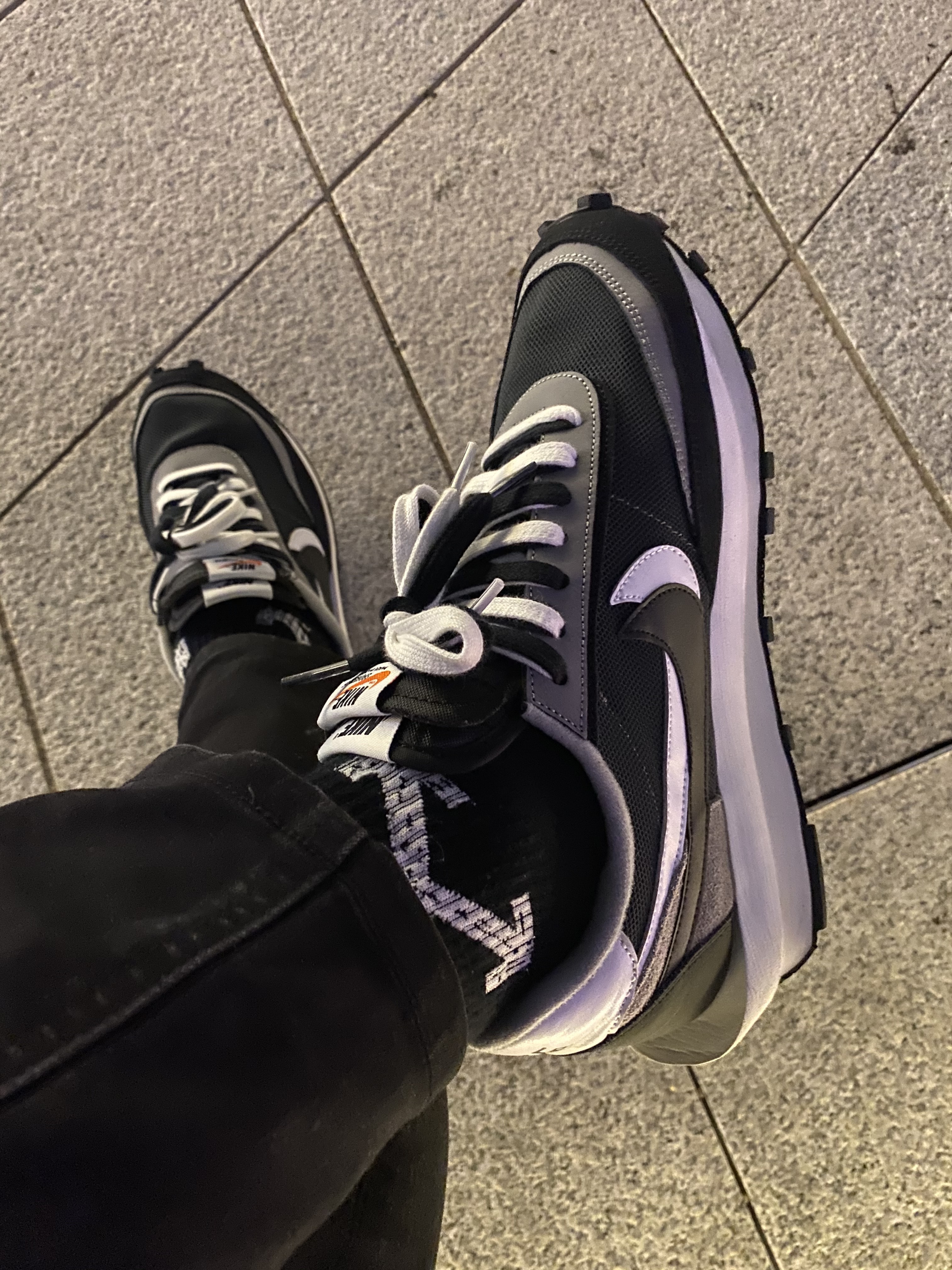 Nike x Sacai LDWaffle Black 착용 스타일