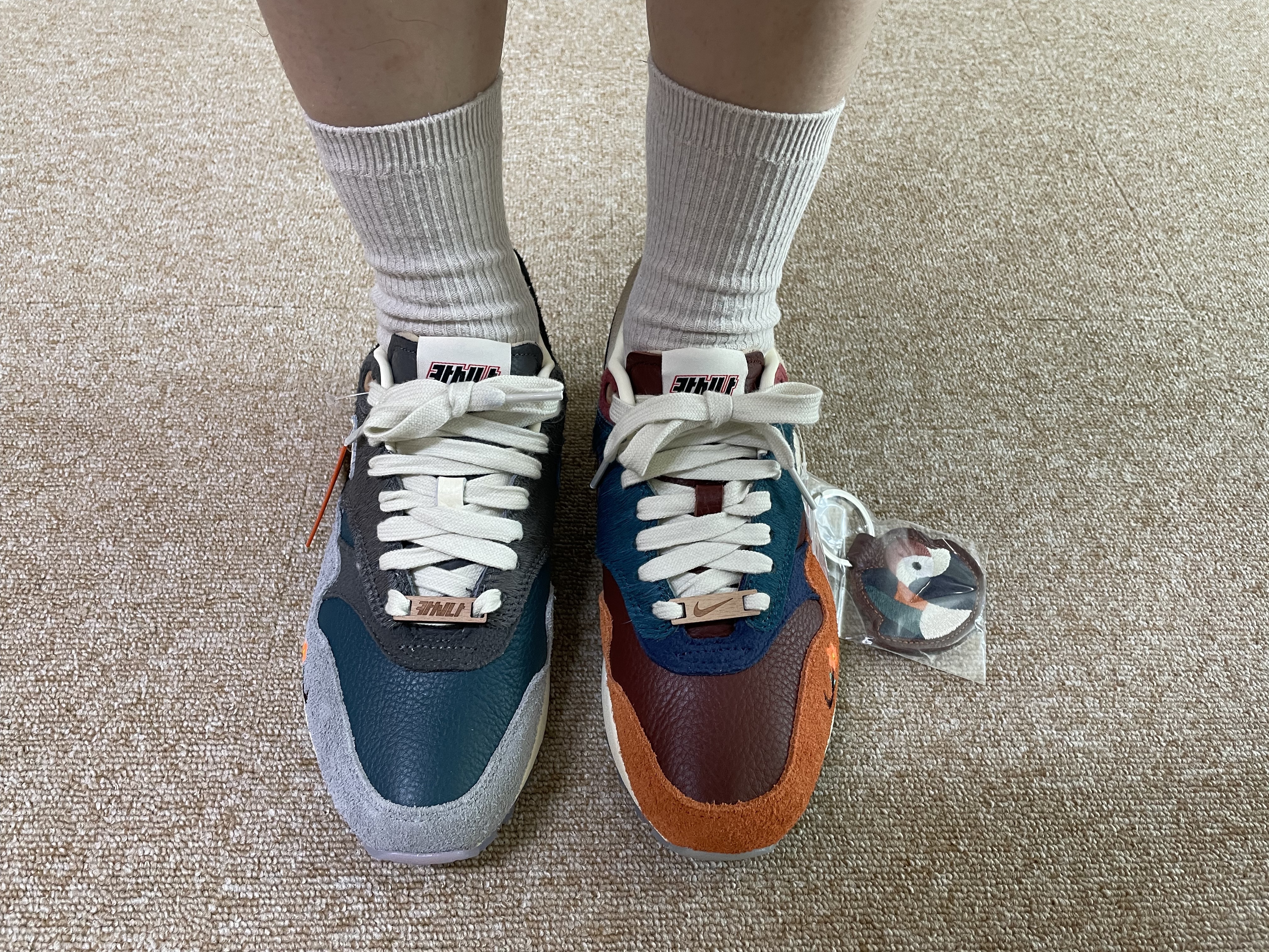 Nike x Kasina Air Max 1 SP Won-Ang Orange, Nike x Kasina Air Max 1 SP Won-Ang Particle Grey 착용 스타일 - 1