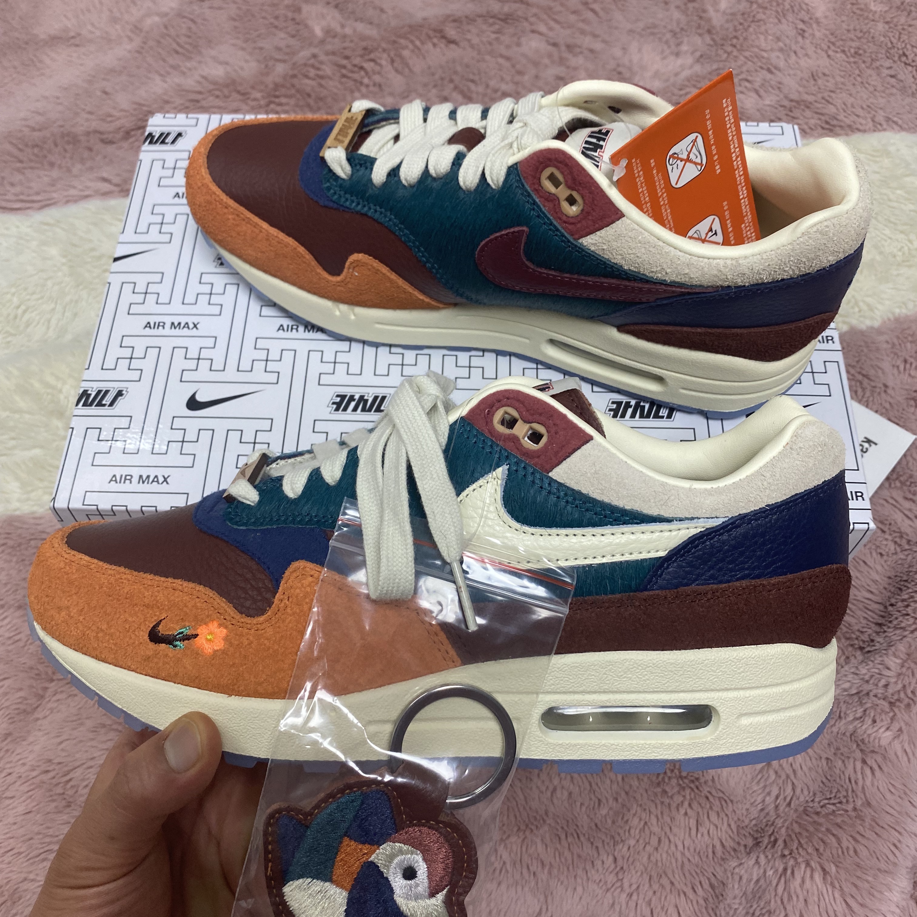 Nike x Kasina Air Max 1 SP Won-Ang Orange 착용 스타일 - 1