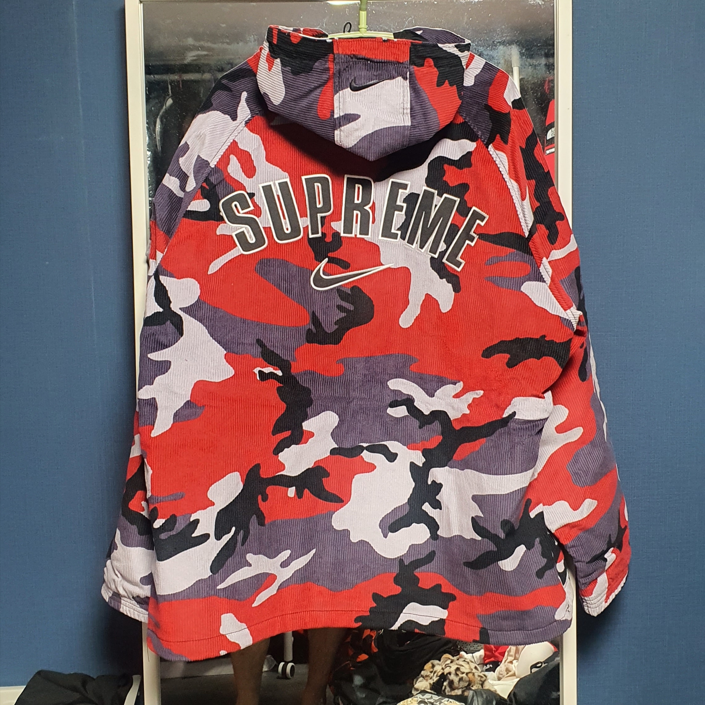 Supreme x Nike Arc Corduroy Hooded Jacket Red Camo - 22SS 착용 스타일