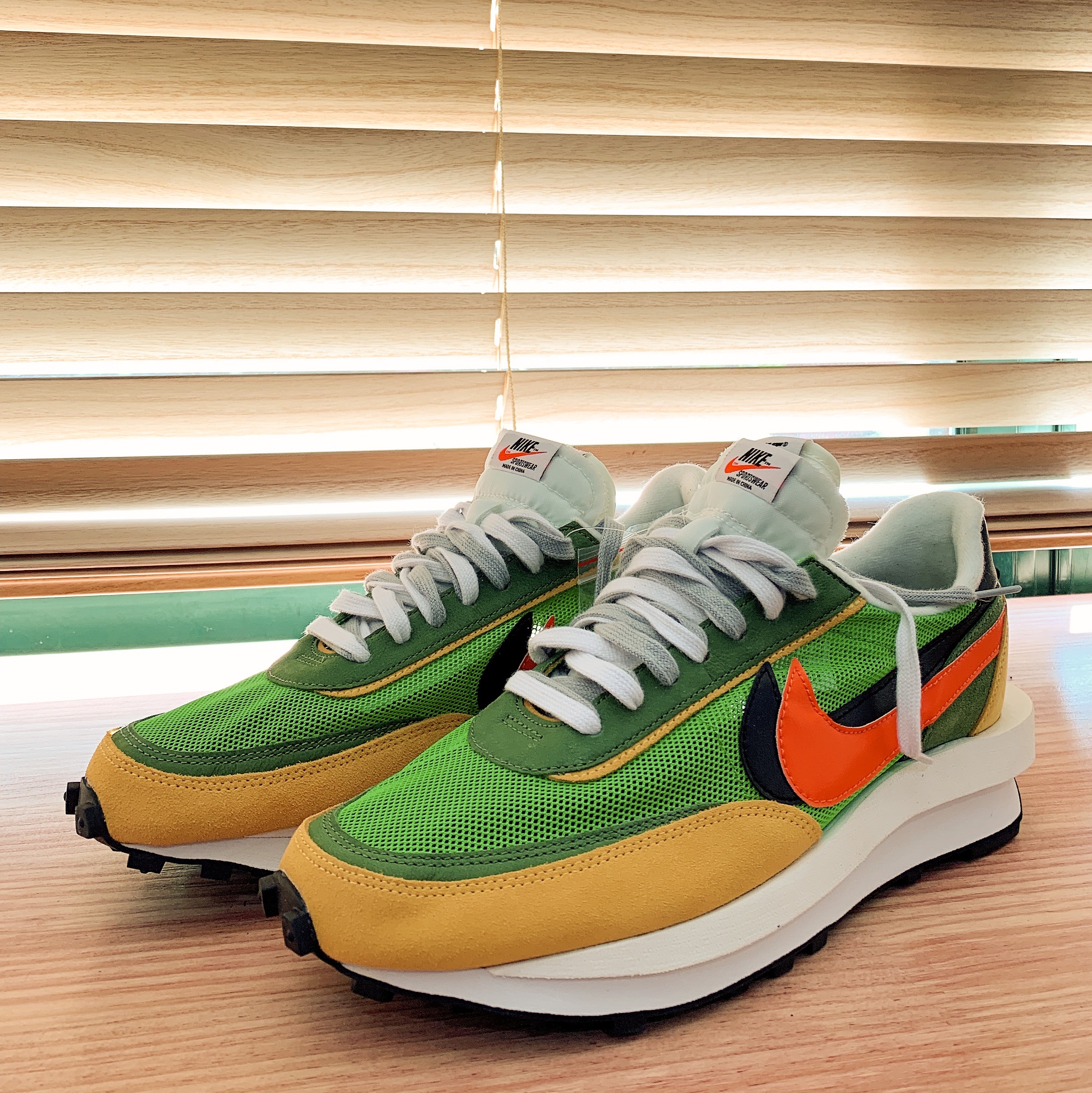 Nike x Sacai LDWaffle Green Multi 착용 스타일