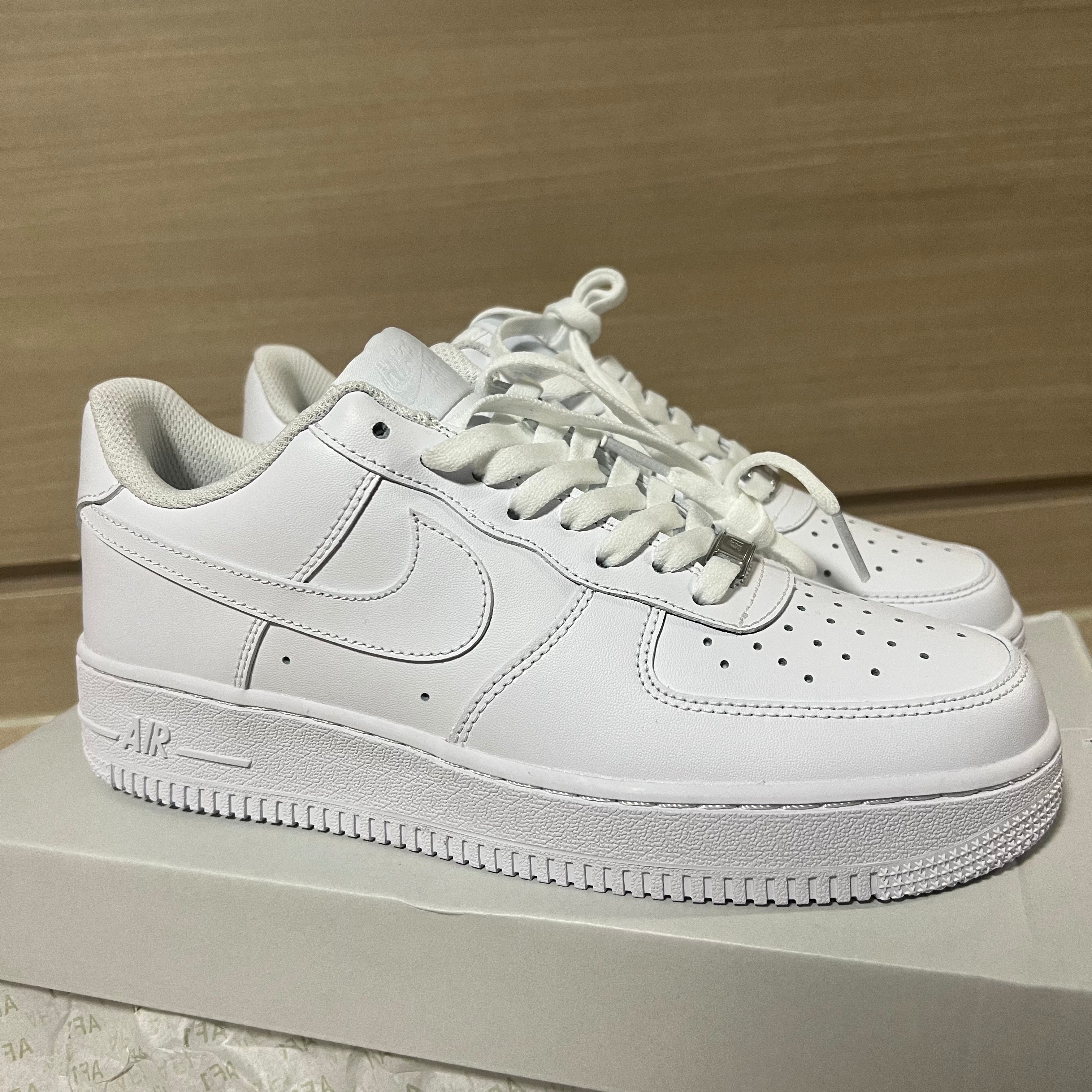 Nike Air Force 1 '07 Low White 착용 스타일 - 1