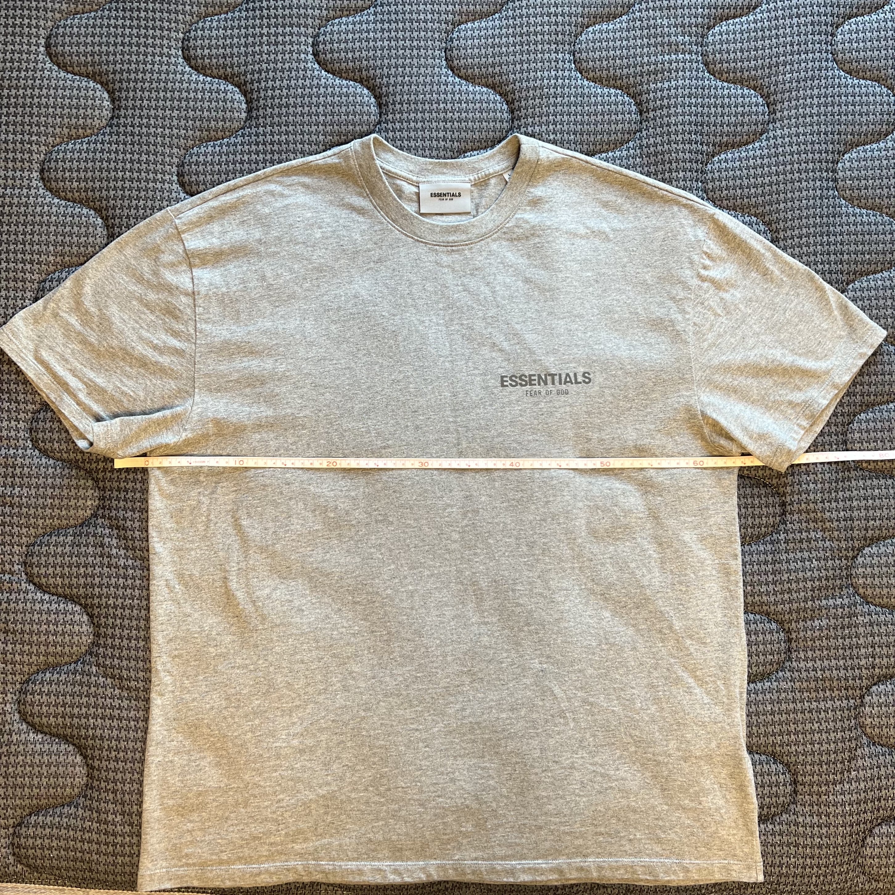 Essentials The Core Collection T-Shirt Heather Oatmeal 착용 스타일