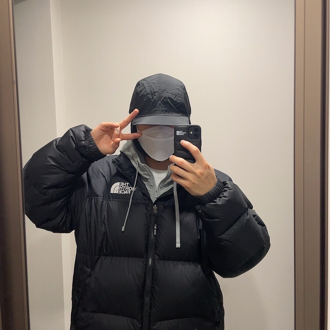 Nike ACG Warm AW84 Cap Black Anthracite 착용 스타일