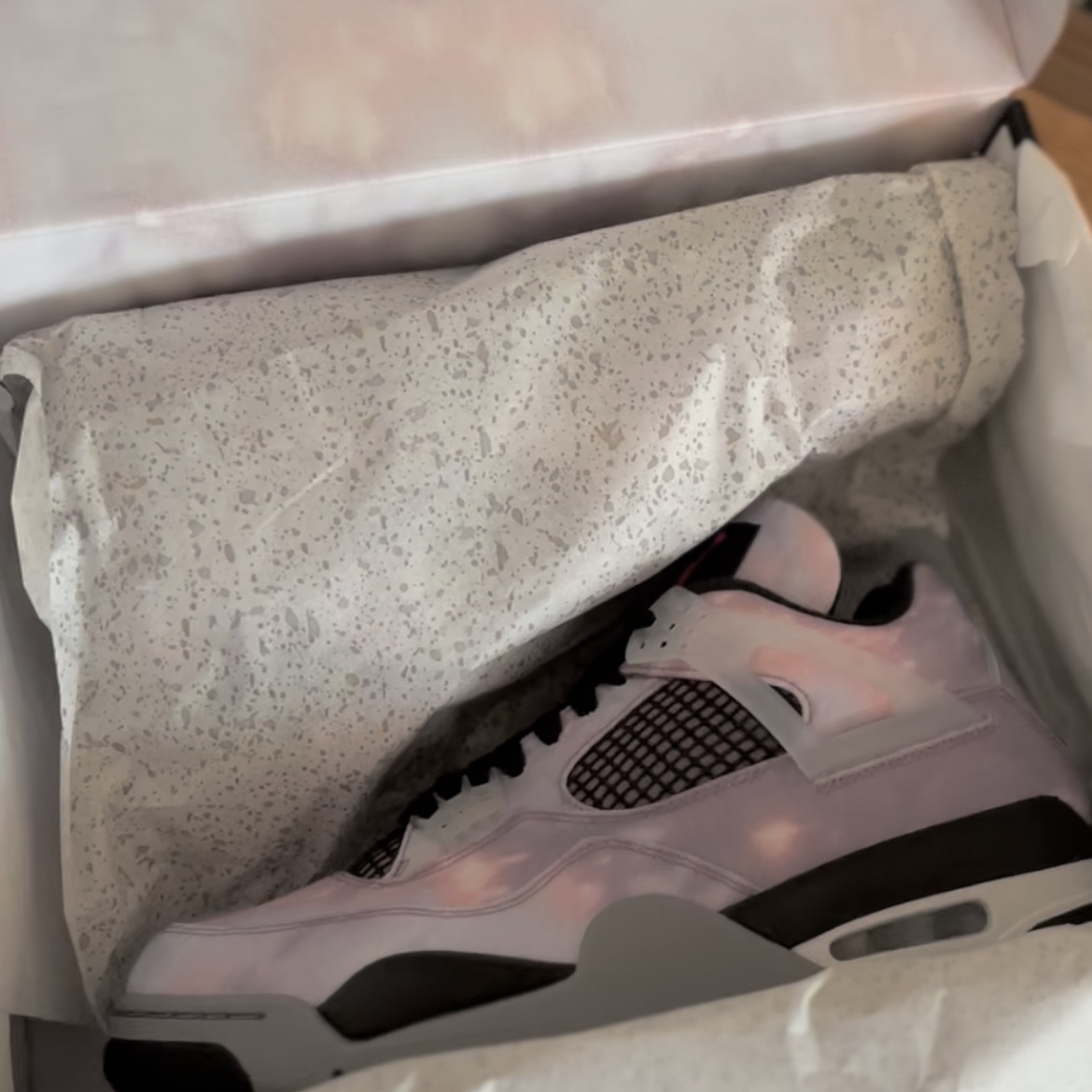 Jordan 4 Retro SE Amethyst Wave 착용 스타일