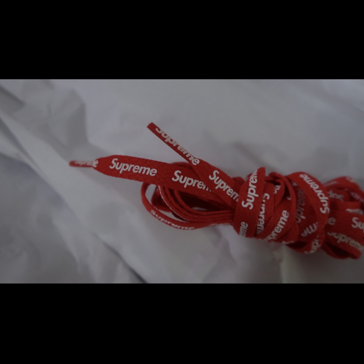 Nike x Supreme Air Force 1 Low White 착용 스타일 - 3
