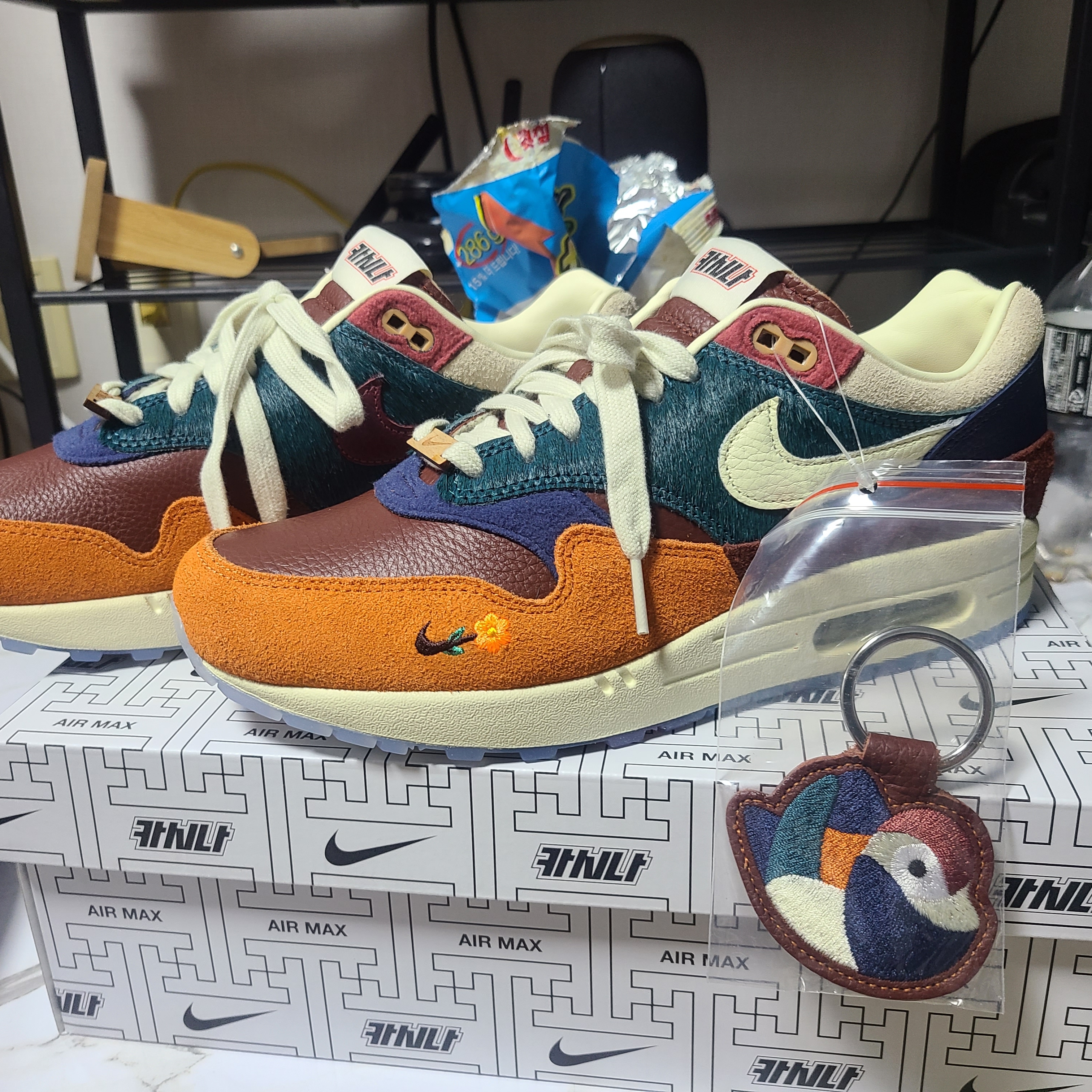 Nike x Kasina Air Max 1 SP Won-Ang Orange 착용 스타일 - 1