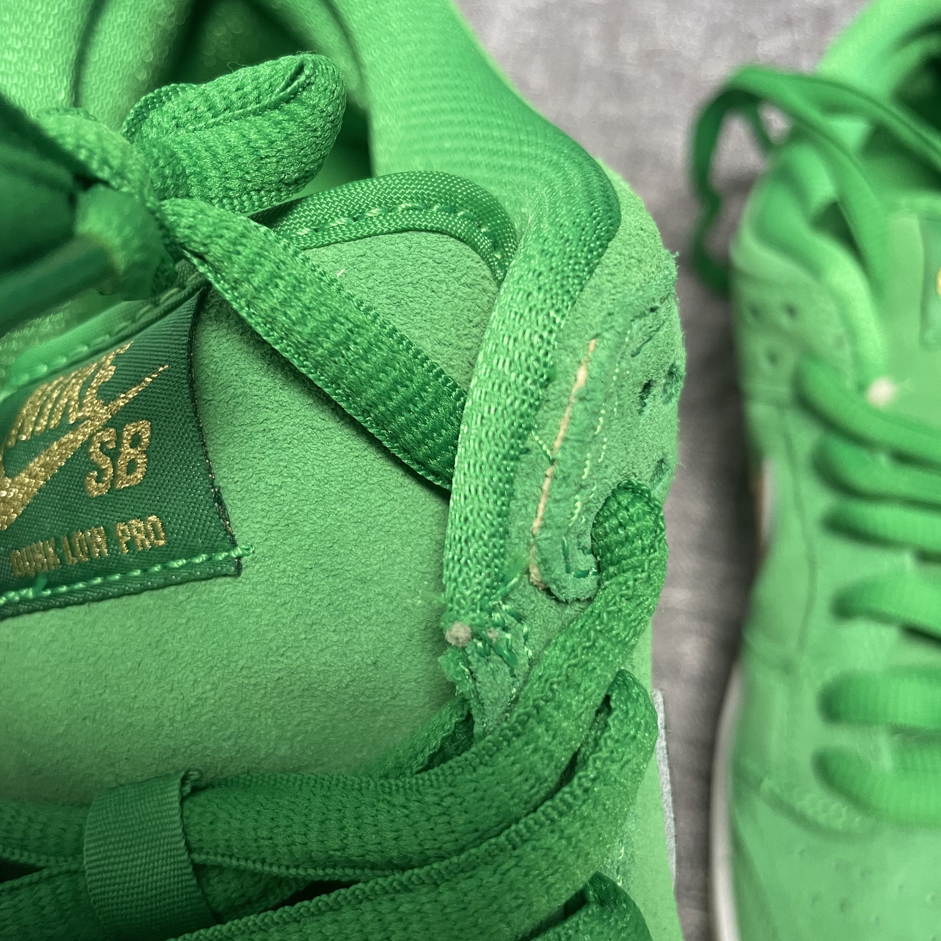 Nike SB Dunk Low Pro Shamrock 착용 스타일 - 2