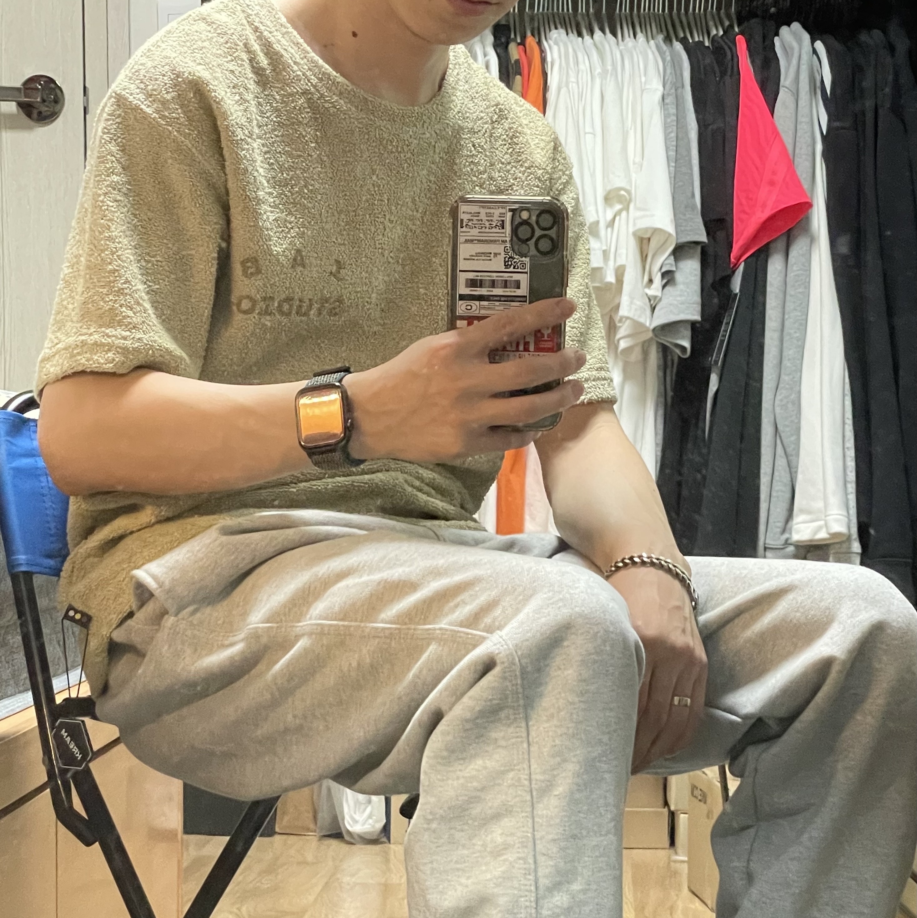 IAB Studio Towel T-Shirt Light Green 착용 스타일 - 2