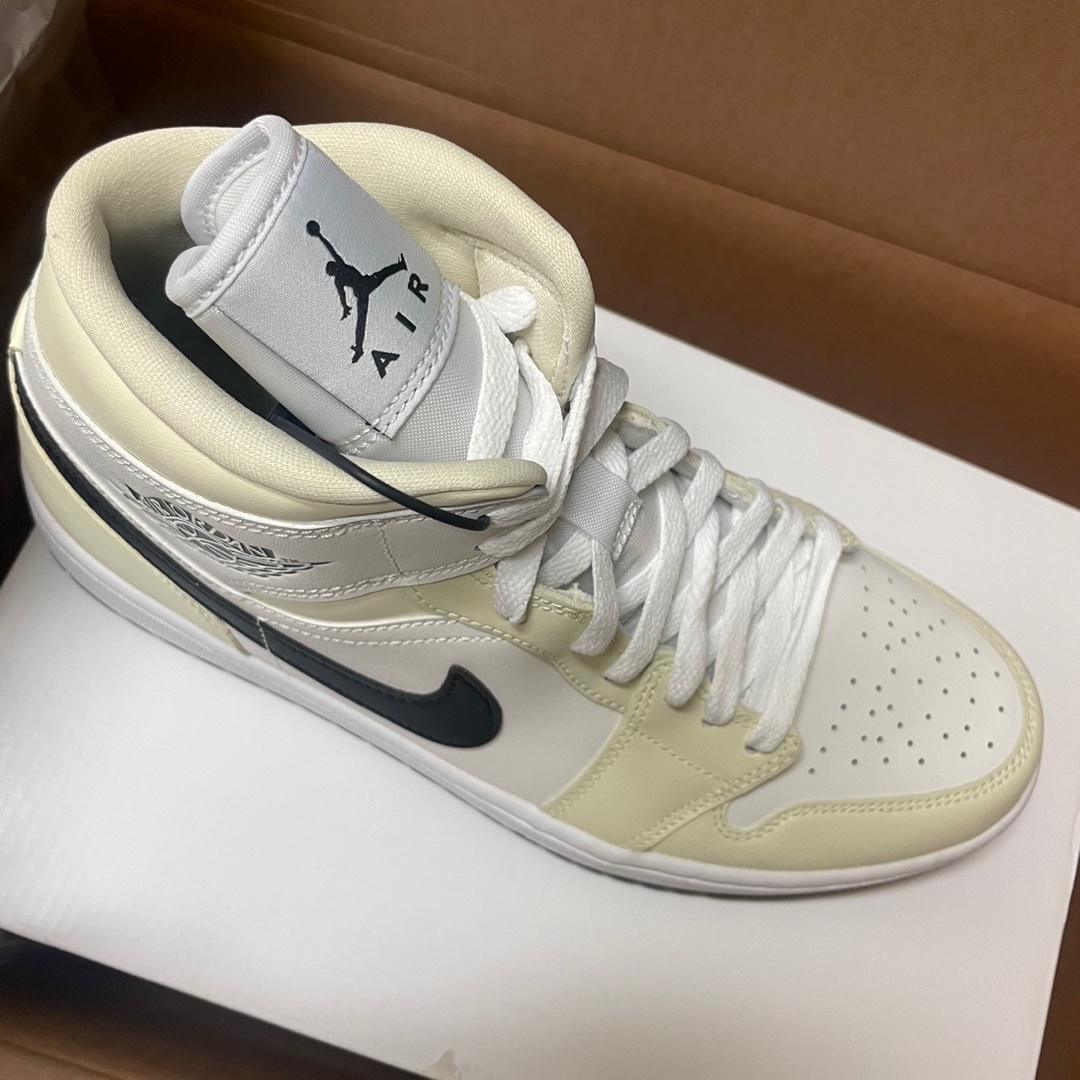 (W) Jordan 1 Mid Coconut Milk 착용 스타일
