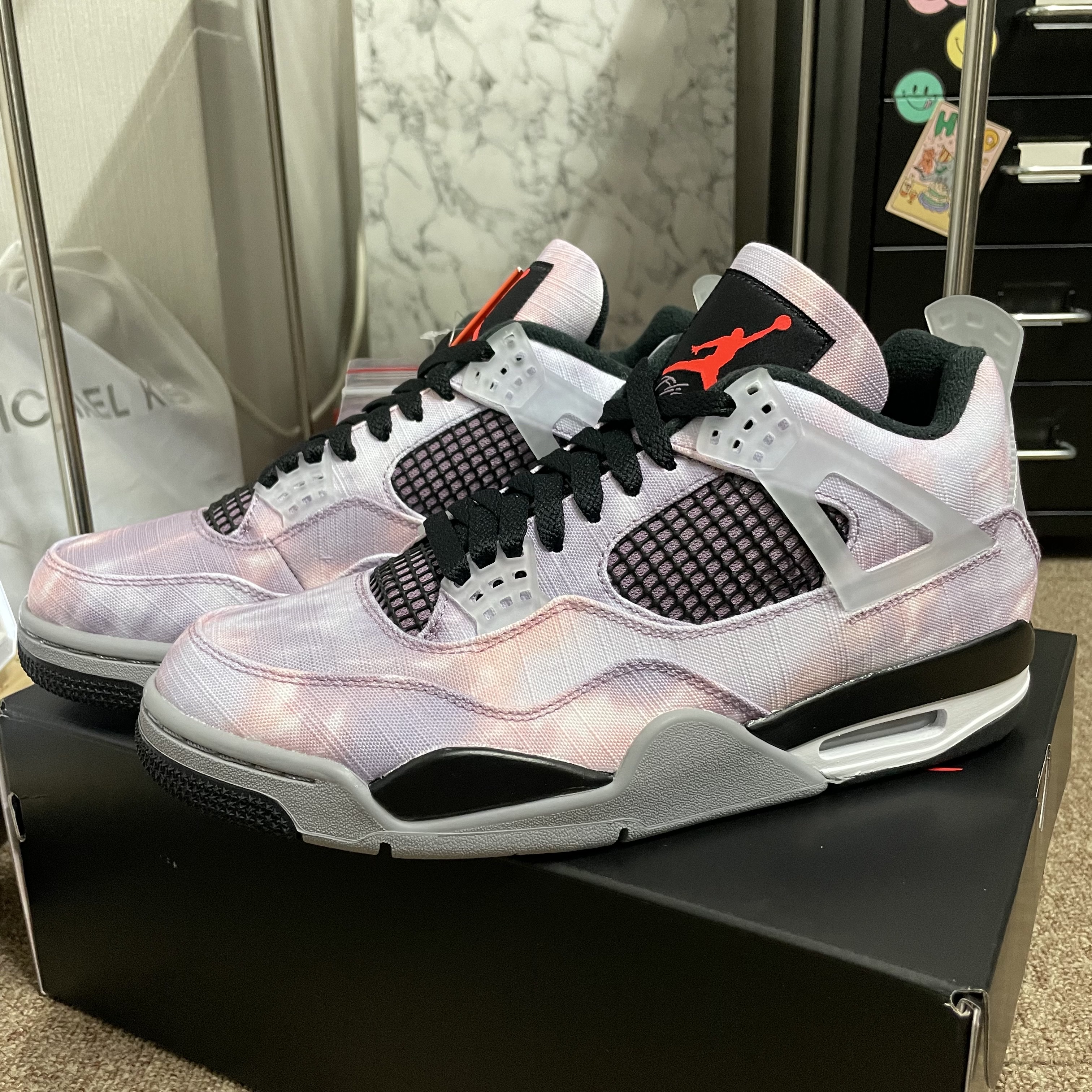Jordan 4 Retro SE Amethyst Wave 착용 스타일 - 3