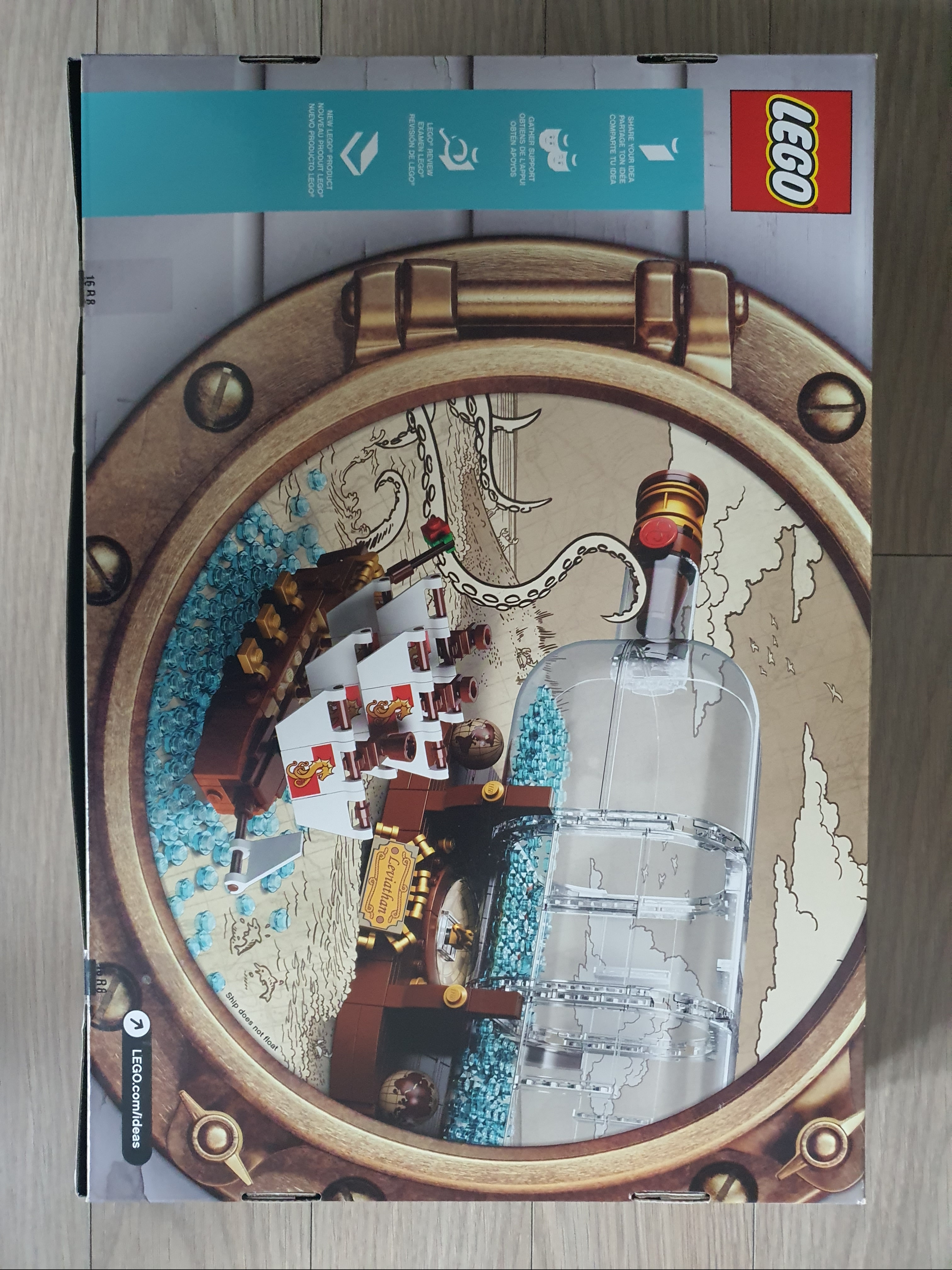 Lego Ship in a Bottle 착용 스타일 - 2