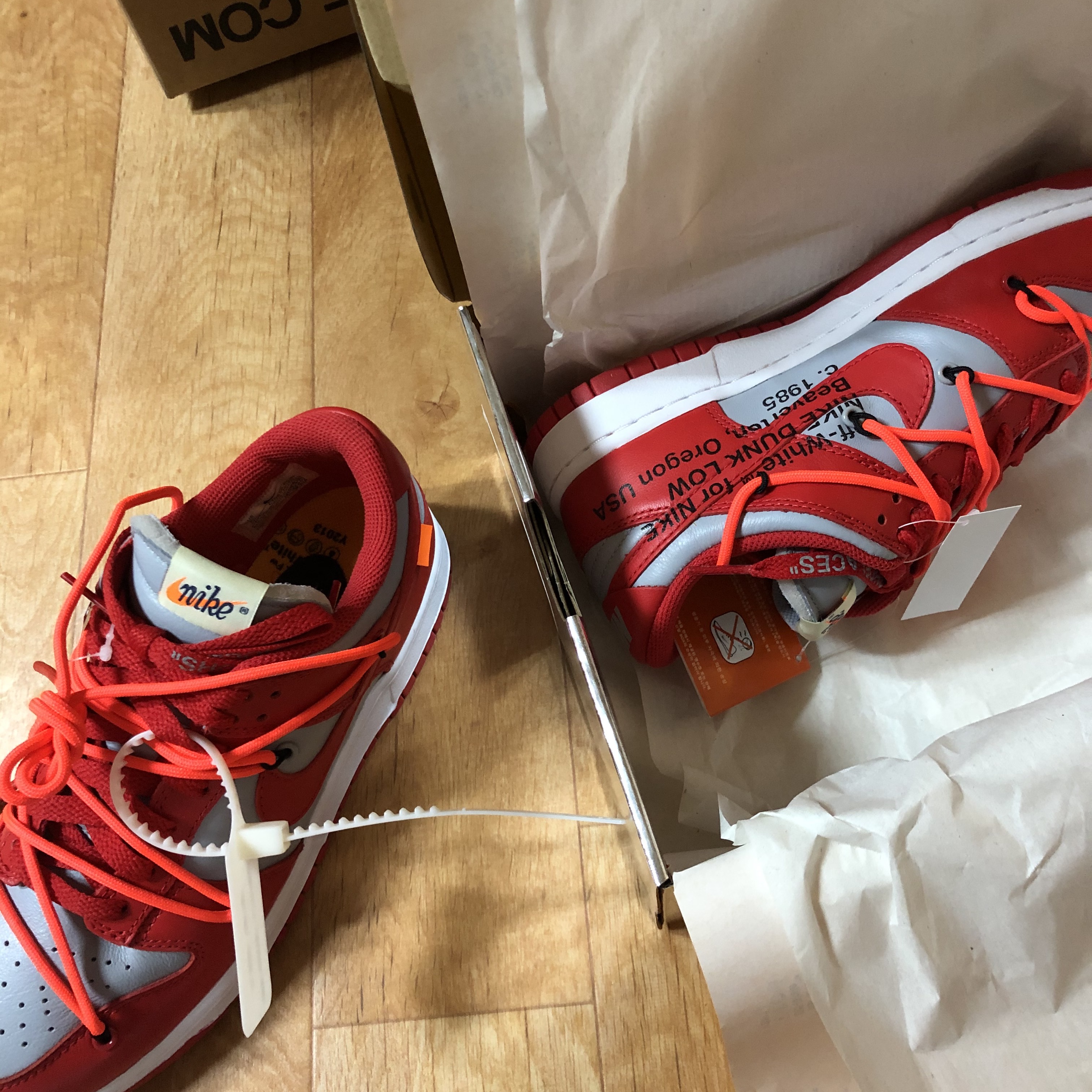Nike x Off-White Dunk Low University Red 착용 스타일