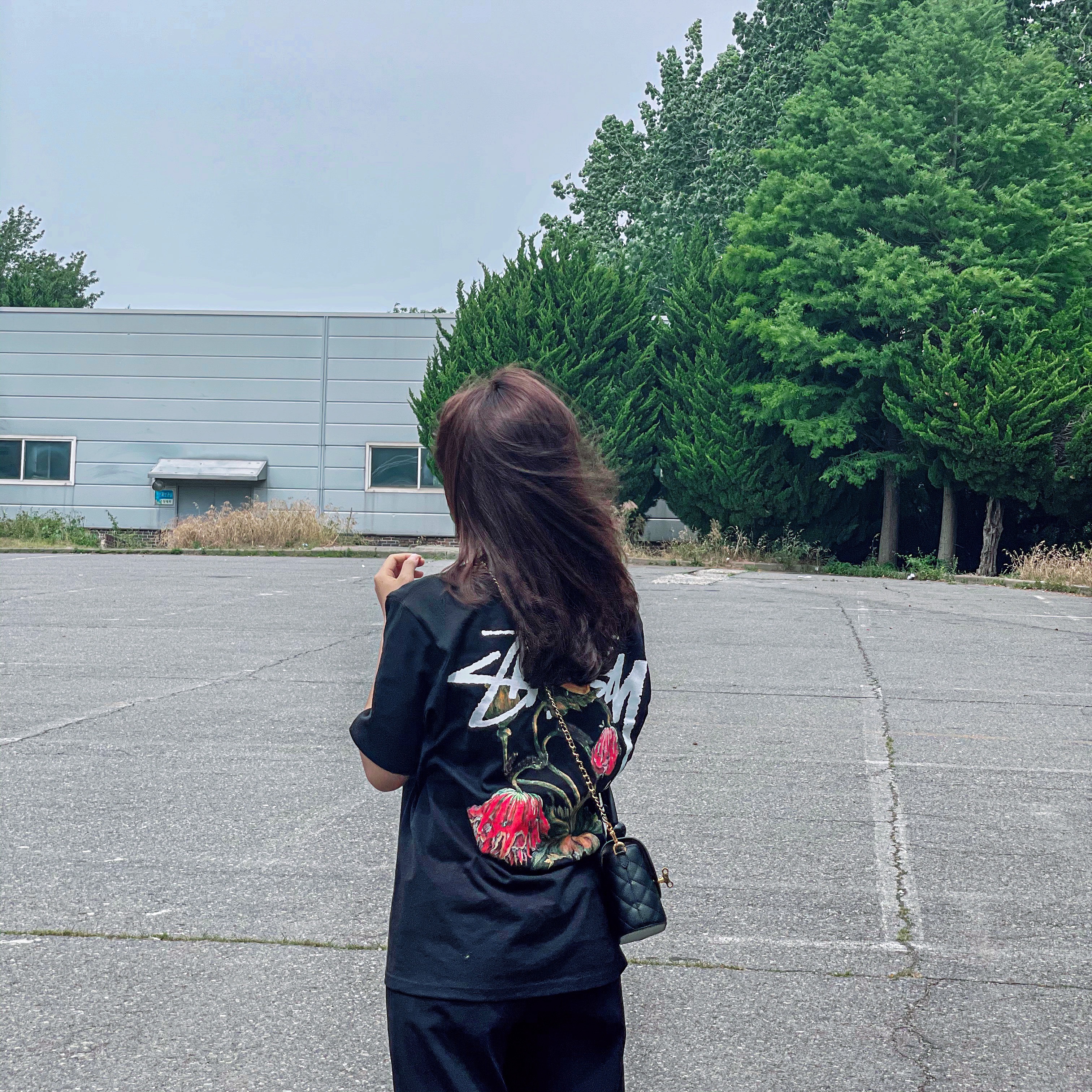 Stussy Withered Flower T-Shirt White 착용 스타일