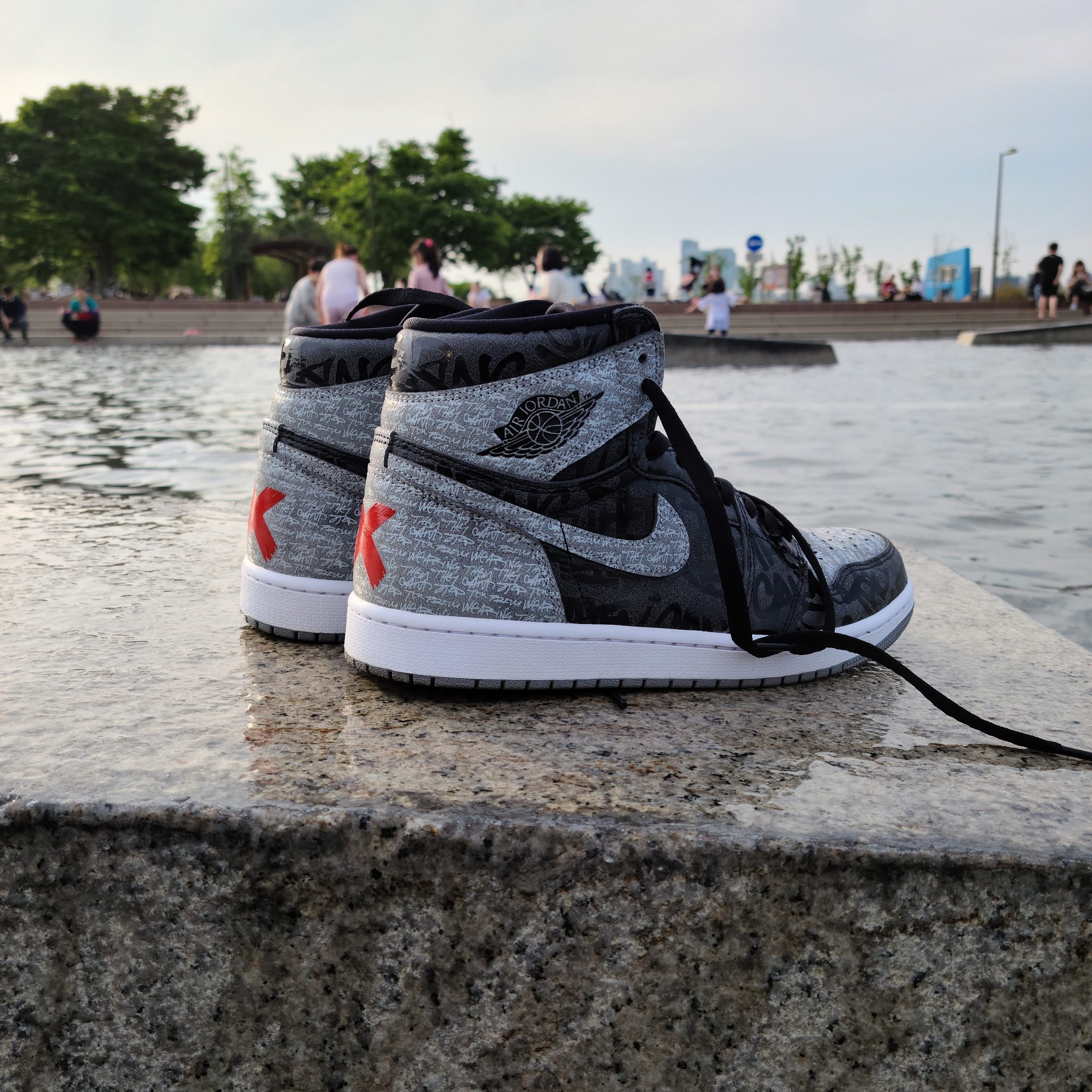 Jordan 1 Retro High OG Rebellionaire 착용 스타일 - 1