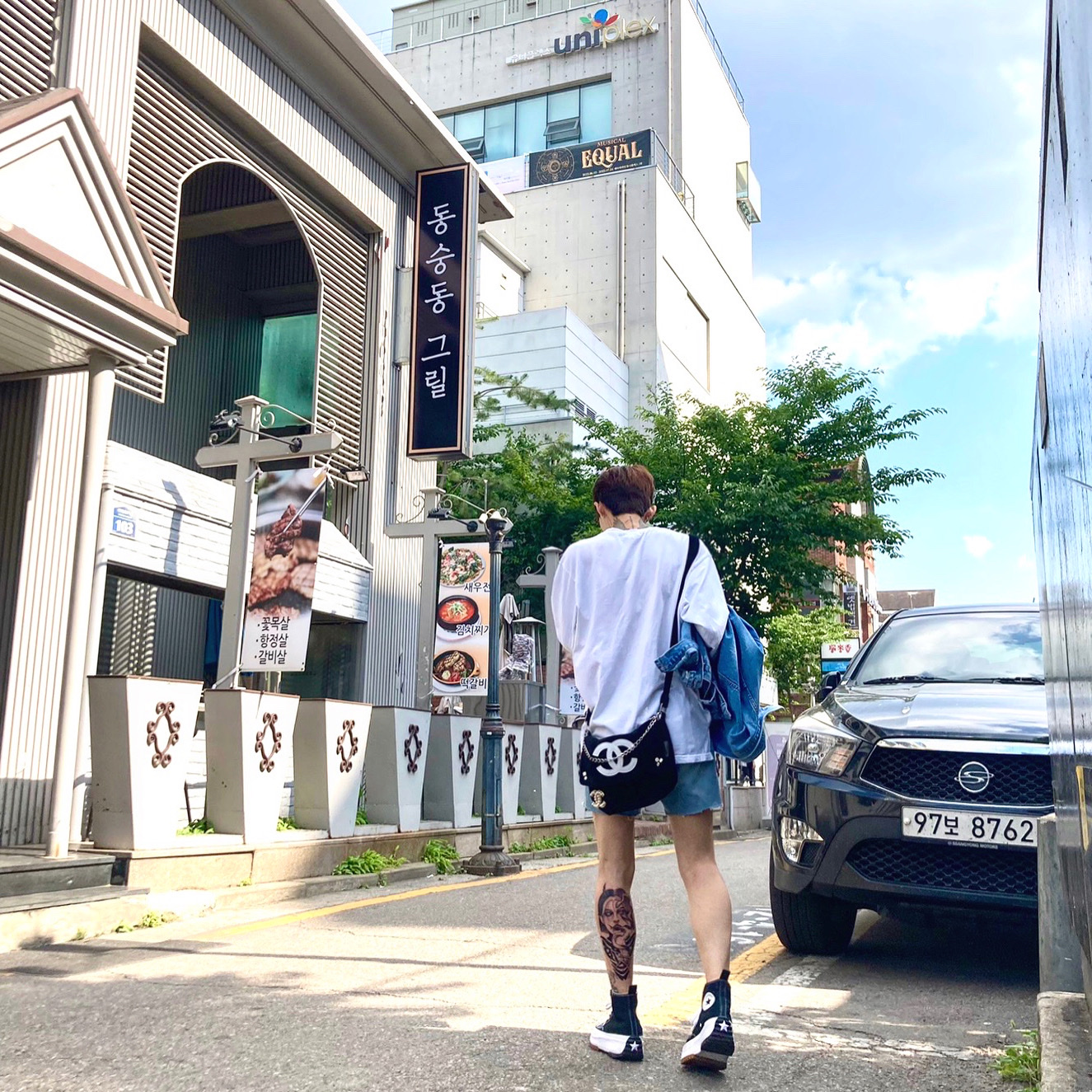 Converse Run Star Hike Hi Black White Gum 착용 스타일