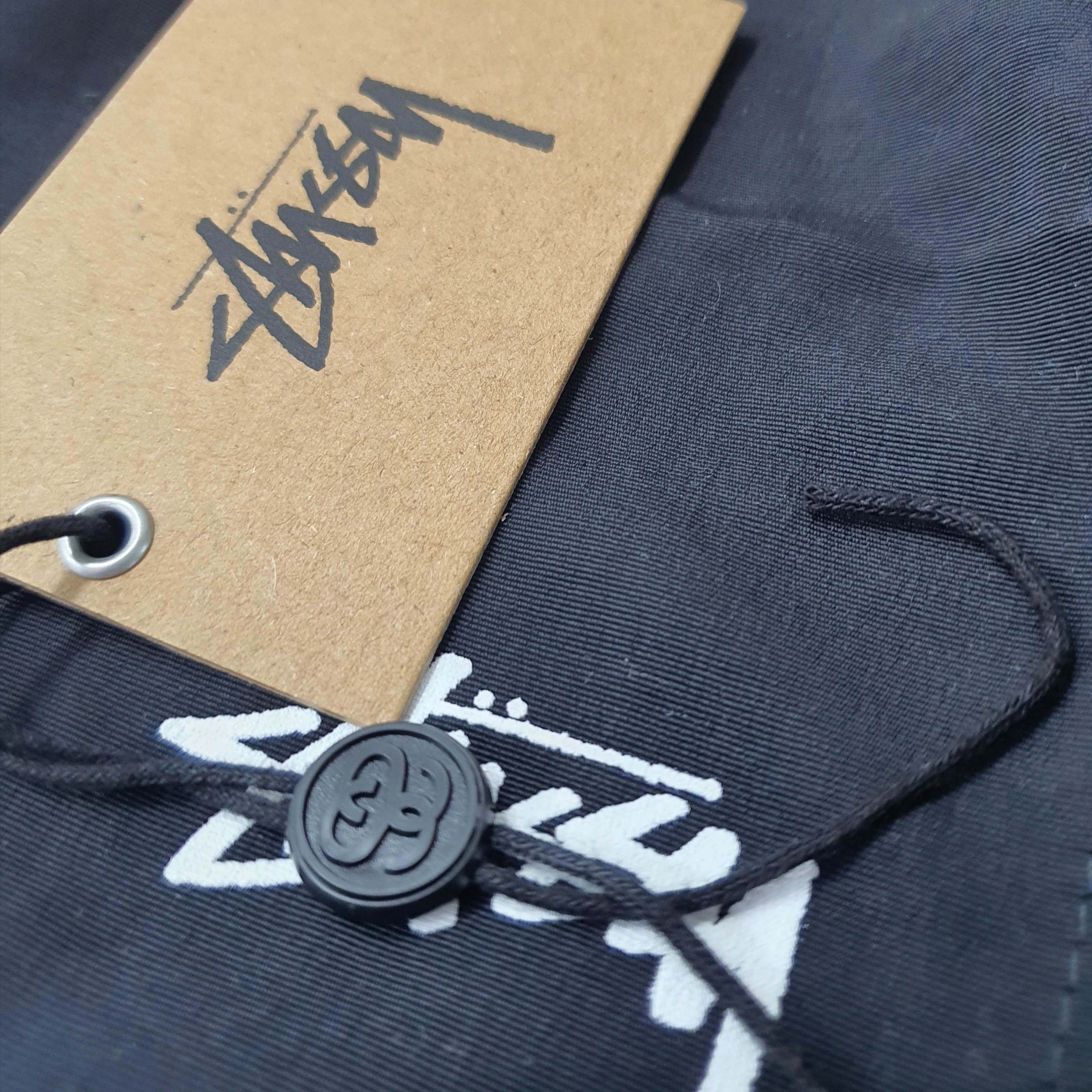 Stussy Big Stock Water Shorts Black 착용 스타일 - 1
