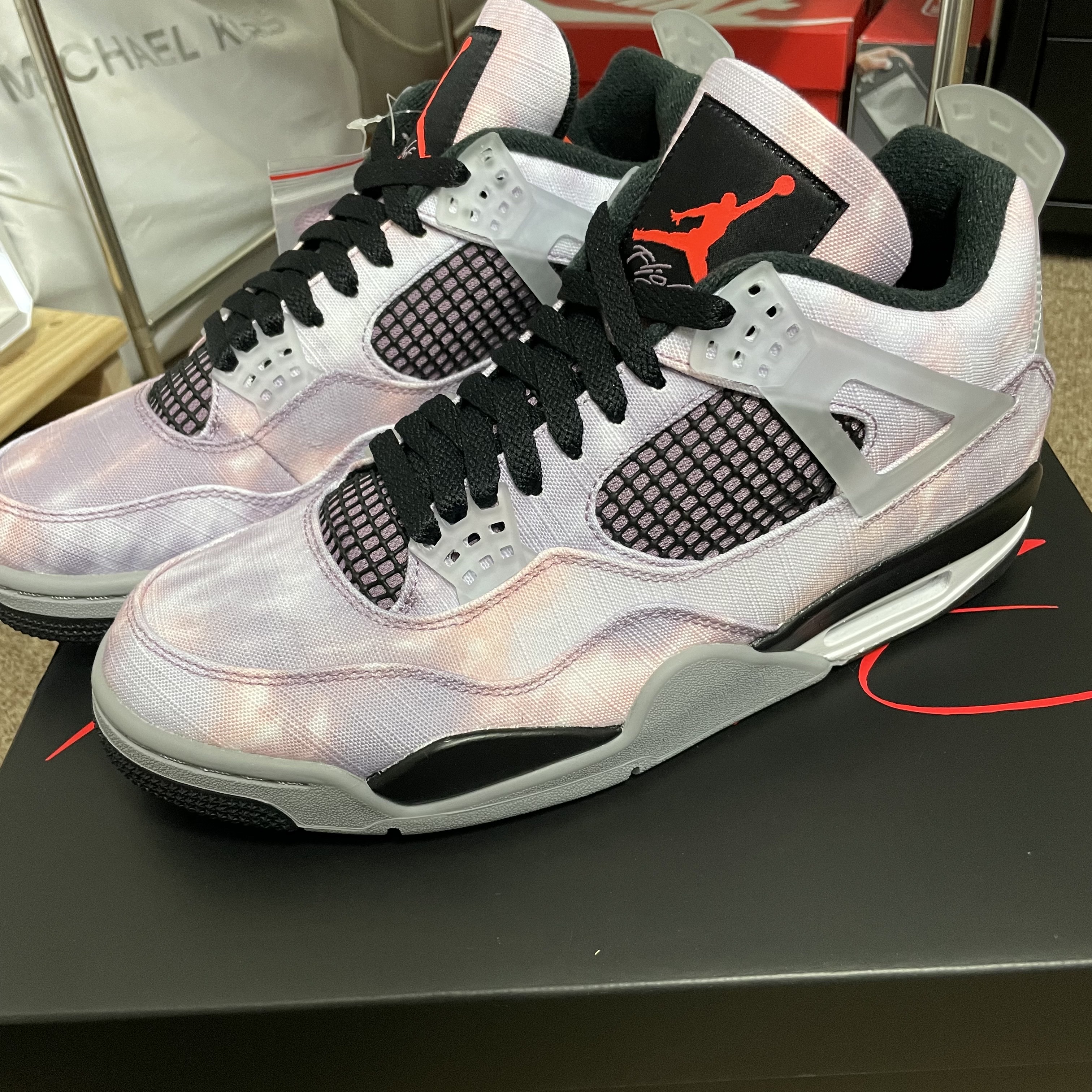Jordan 4 Retro SE Amethyst Wave 착용 스타일 - 1