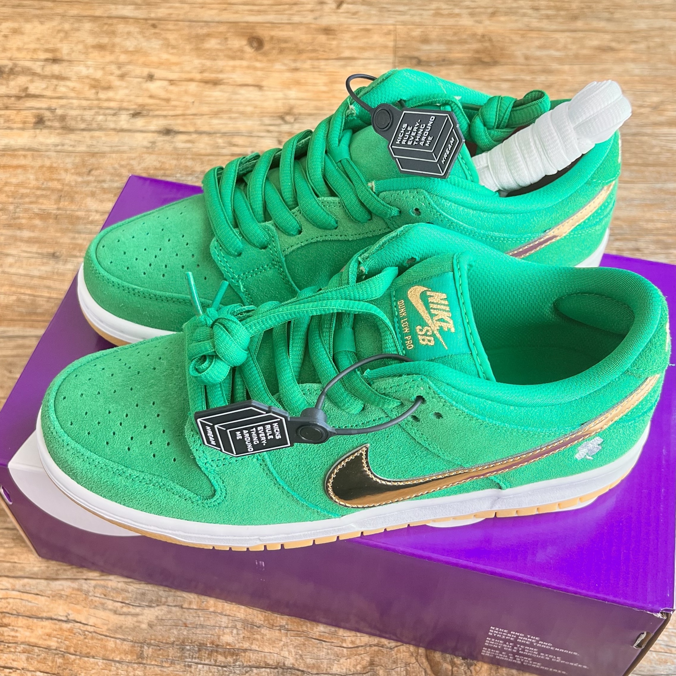 Nike SB Dunk Low Pro Shamrock 착용 스타일