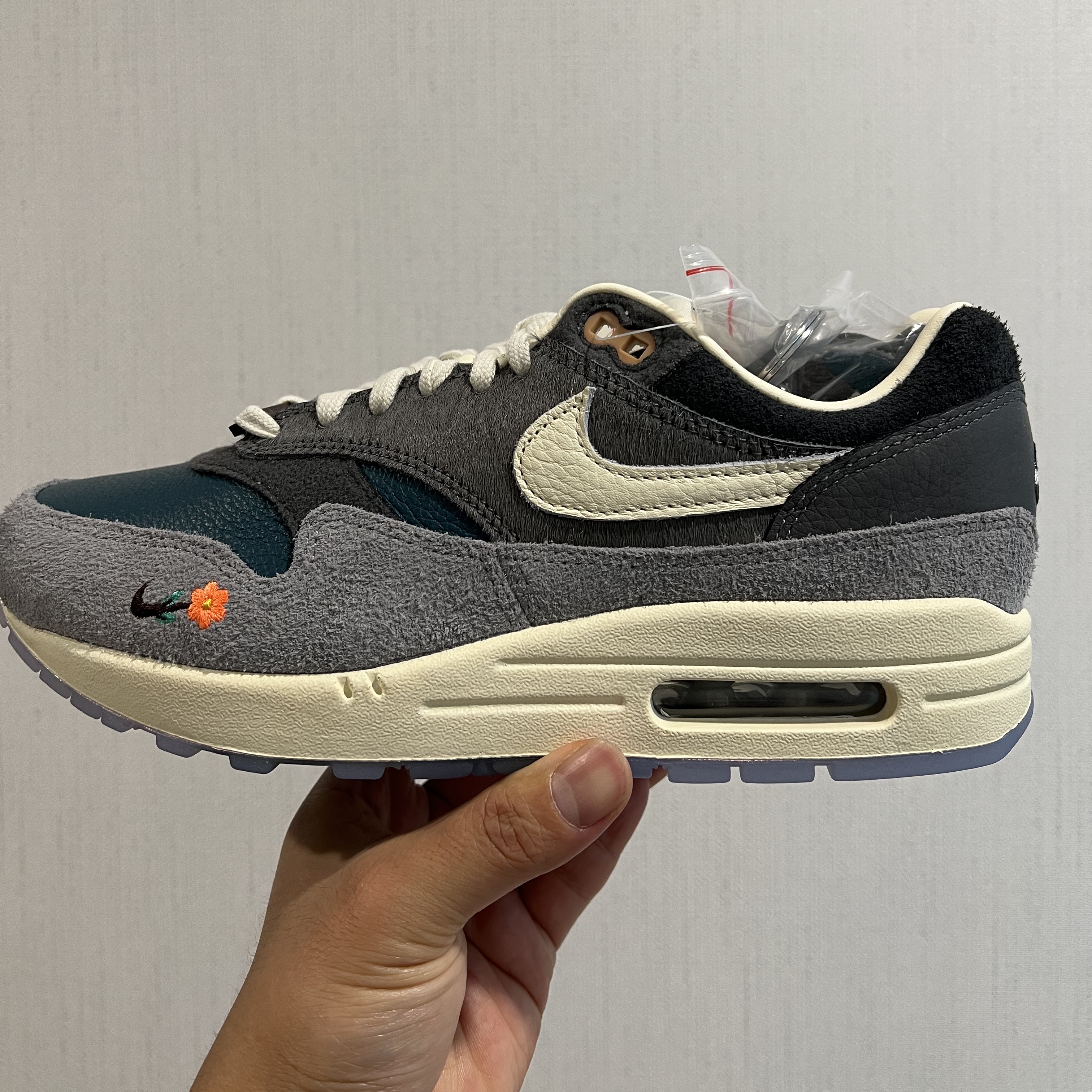 Nike x Kasina Air Max 1 SP Won-Ang Particle Grey 착용 스타일