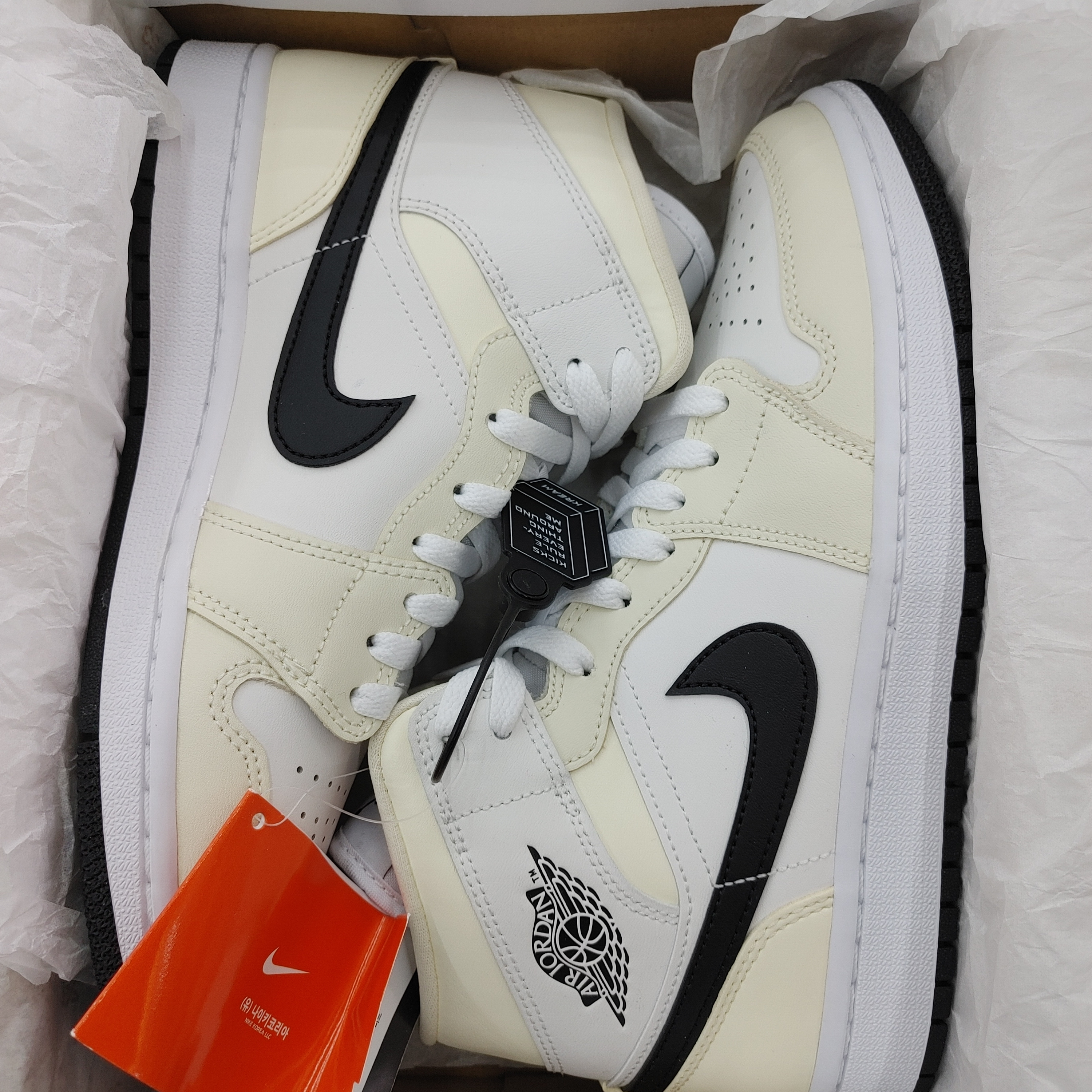 (W) Jordan 1 Mid Coconut Milk 착용 스타일