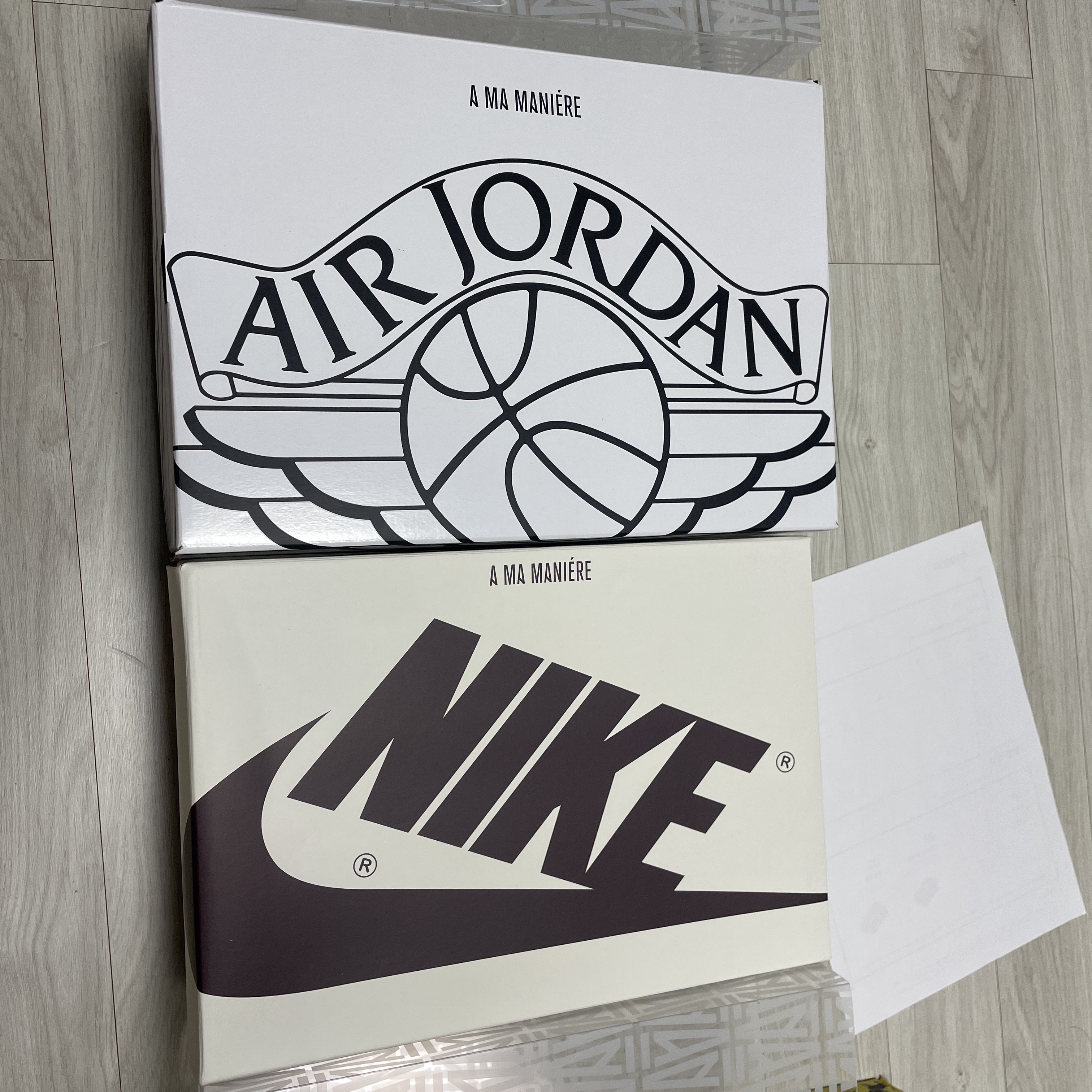 Jordan 2 x A Ma Maniere Retro SP Sail and Burgundy 착용 스타일 - 1