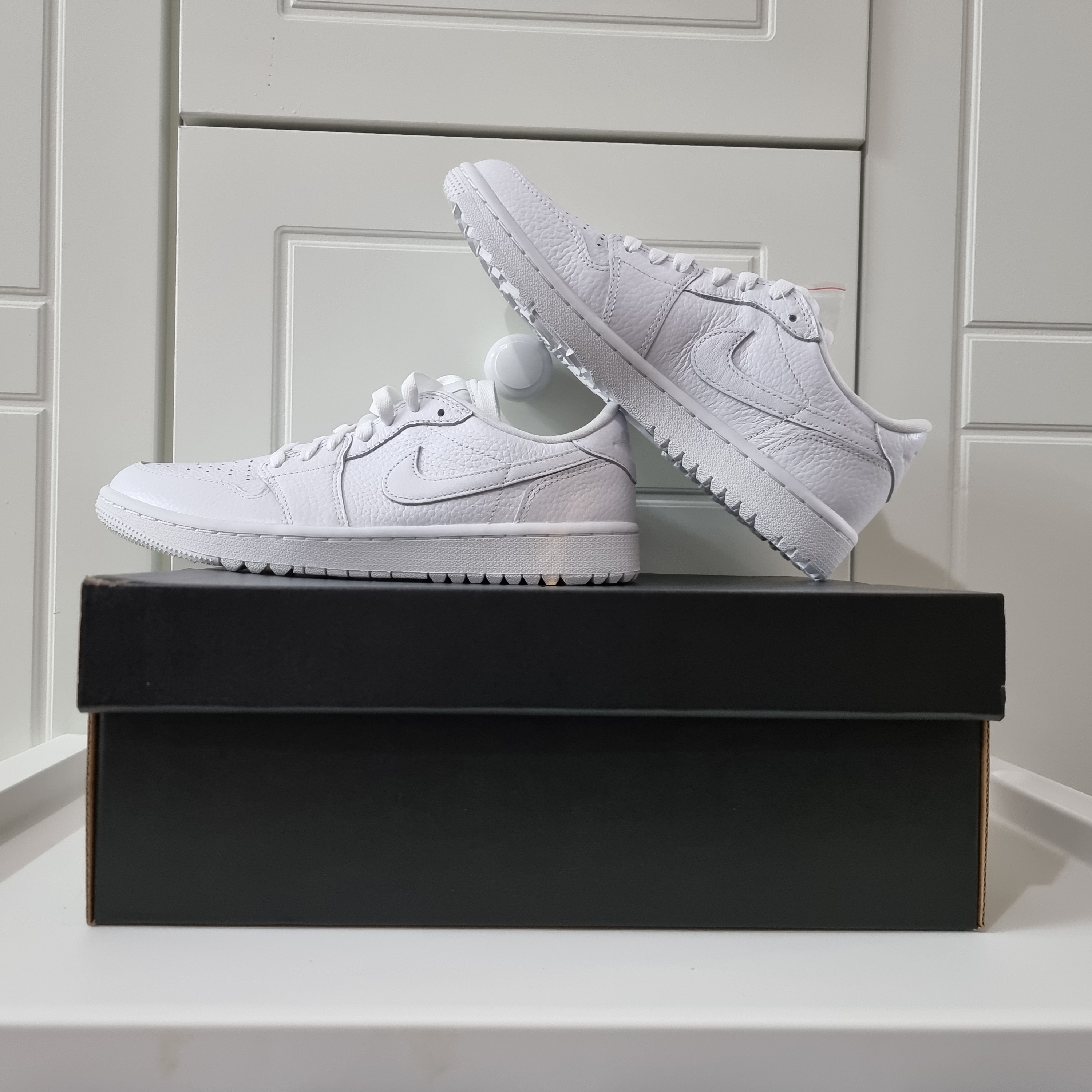 Jordan 1 Low Golf Triple White 착용 스타일