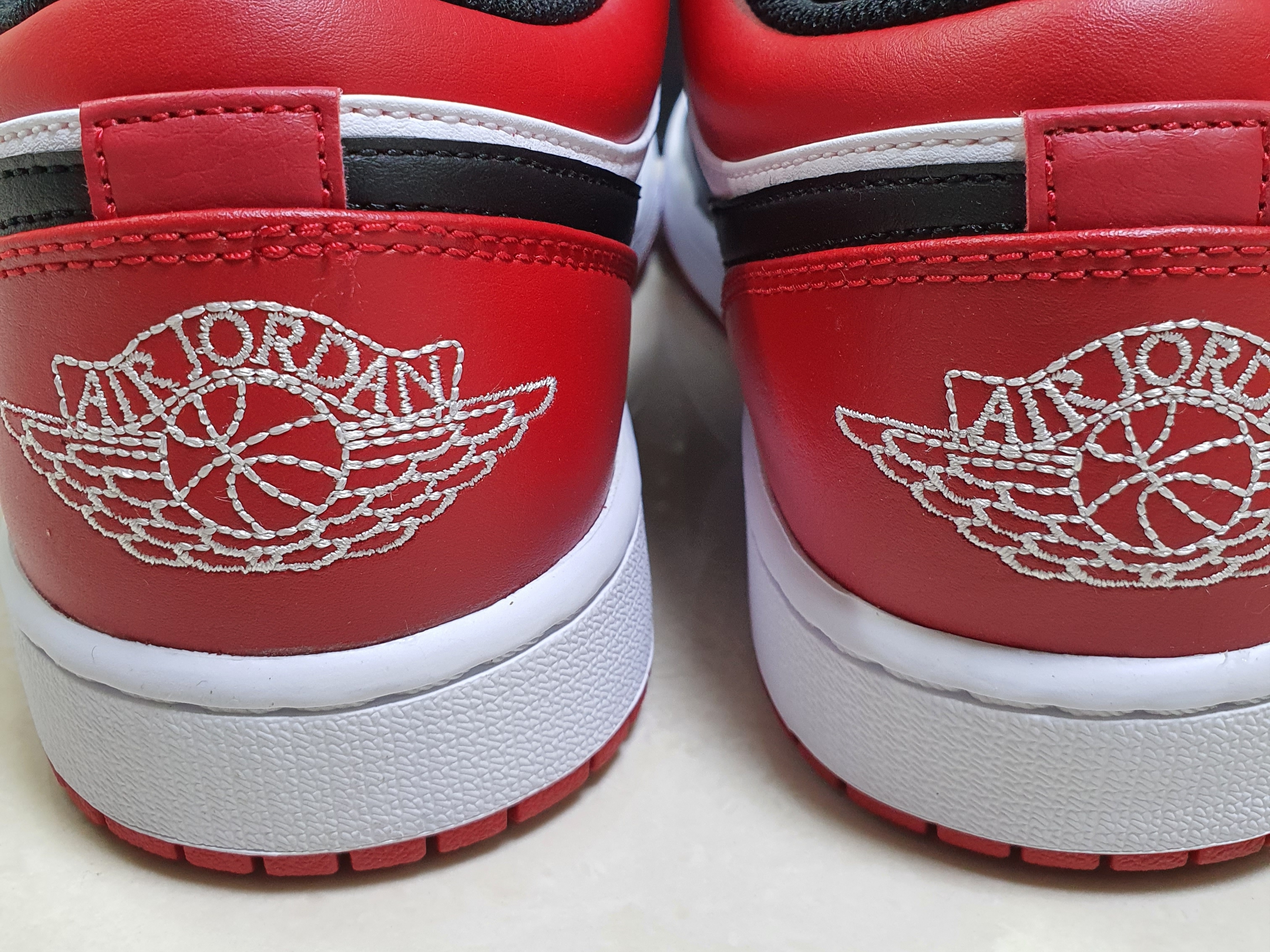 Jordan 1 Low Bred Toe 착용 스타일 - 2