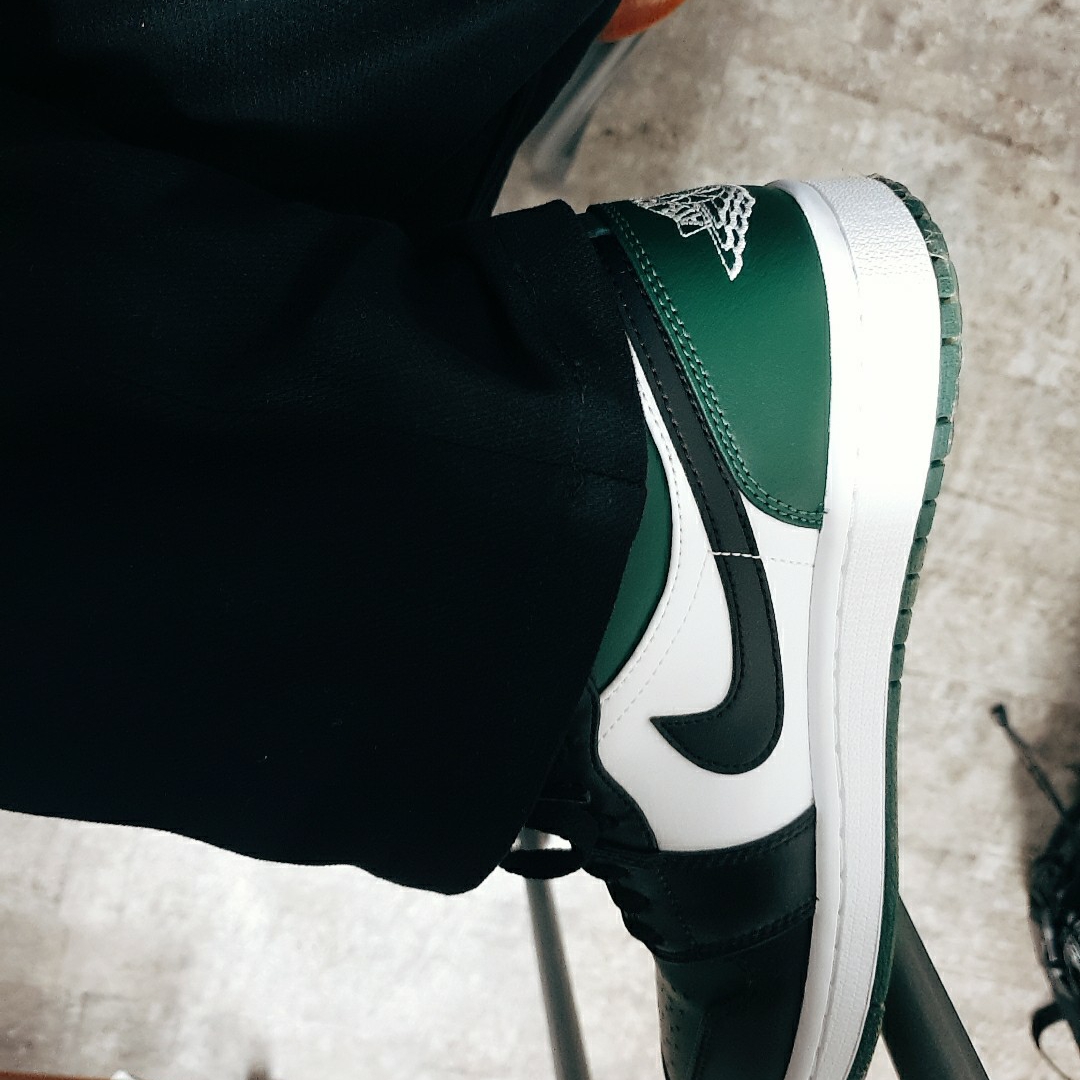 Jordan 1 Low Green Toe 착용 스타일
