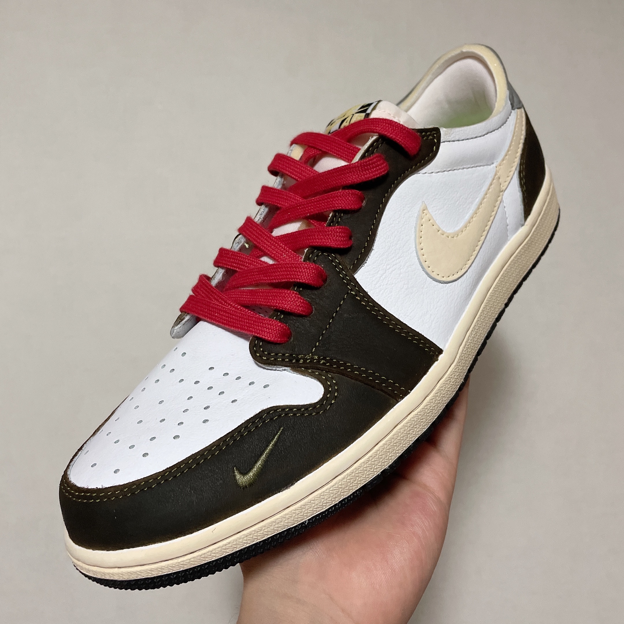Jordan 1 Low OG Ghost Green 착용 스타일