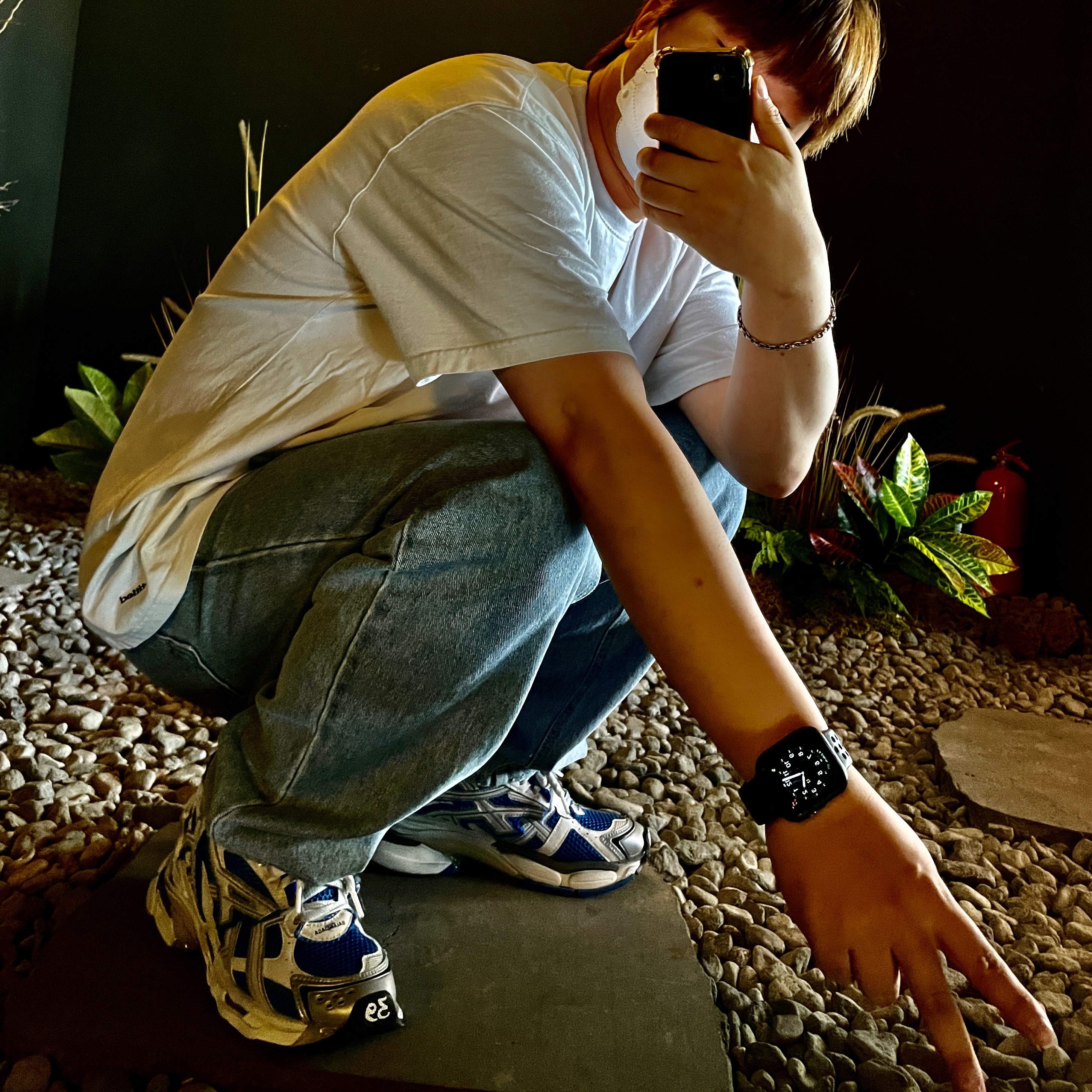 Balenciaga Runner Sneakers Blue White 착용 스타일