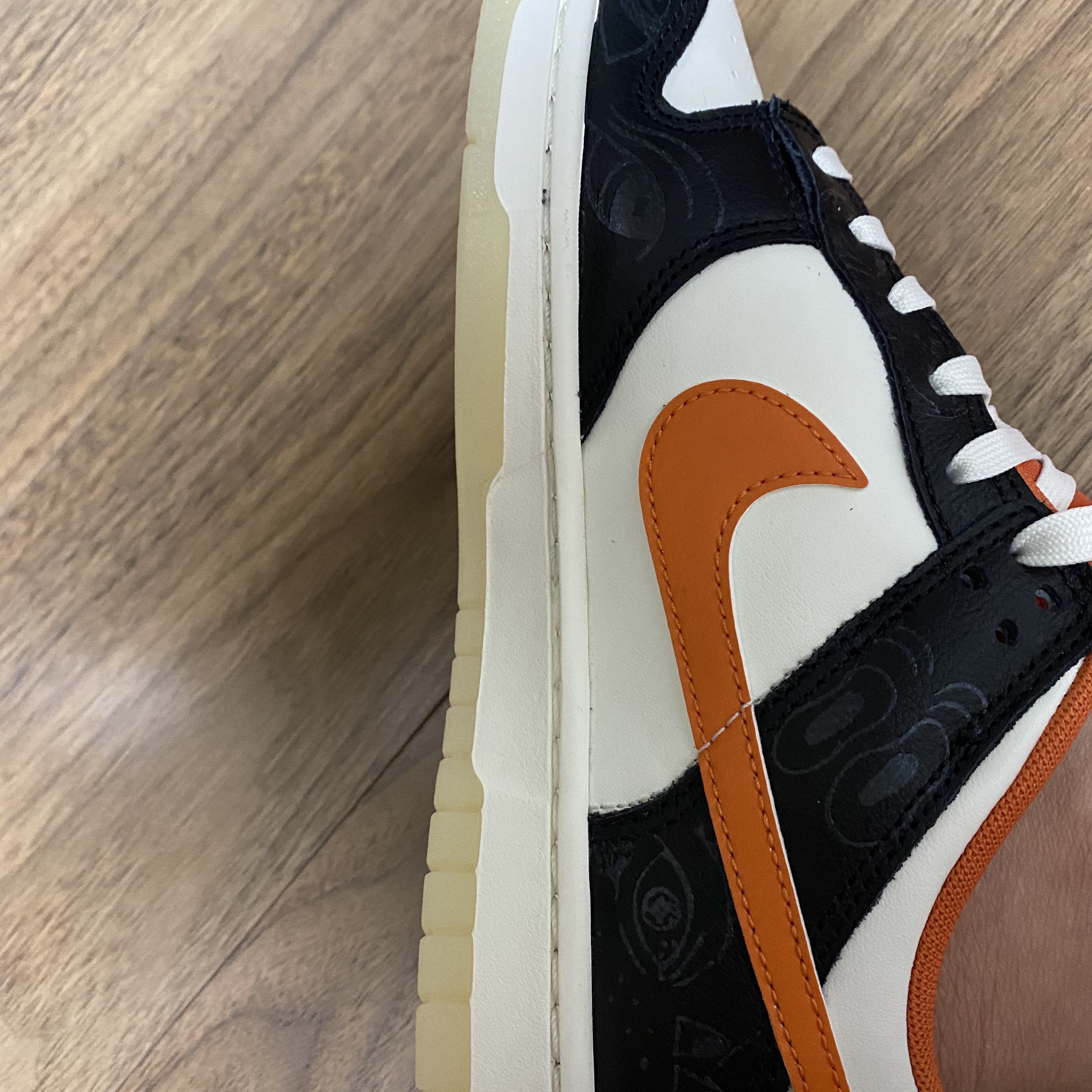 Nike Dunk Low Retro PRM Halloween 착용 스타일 - 1