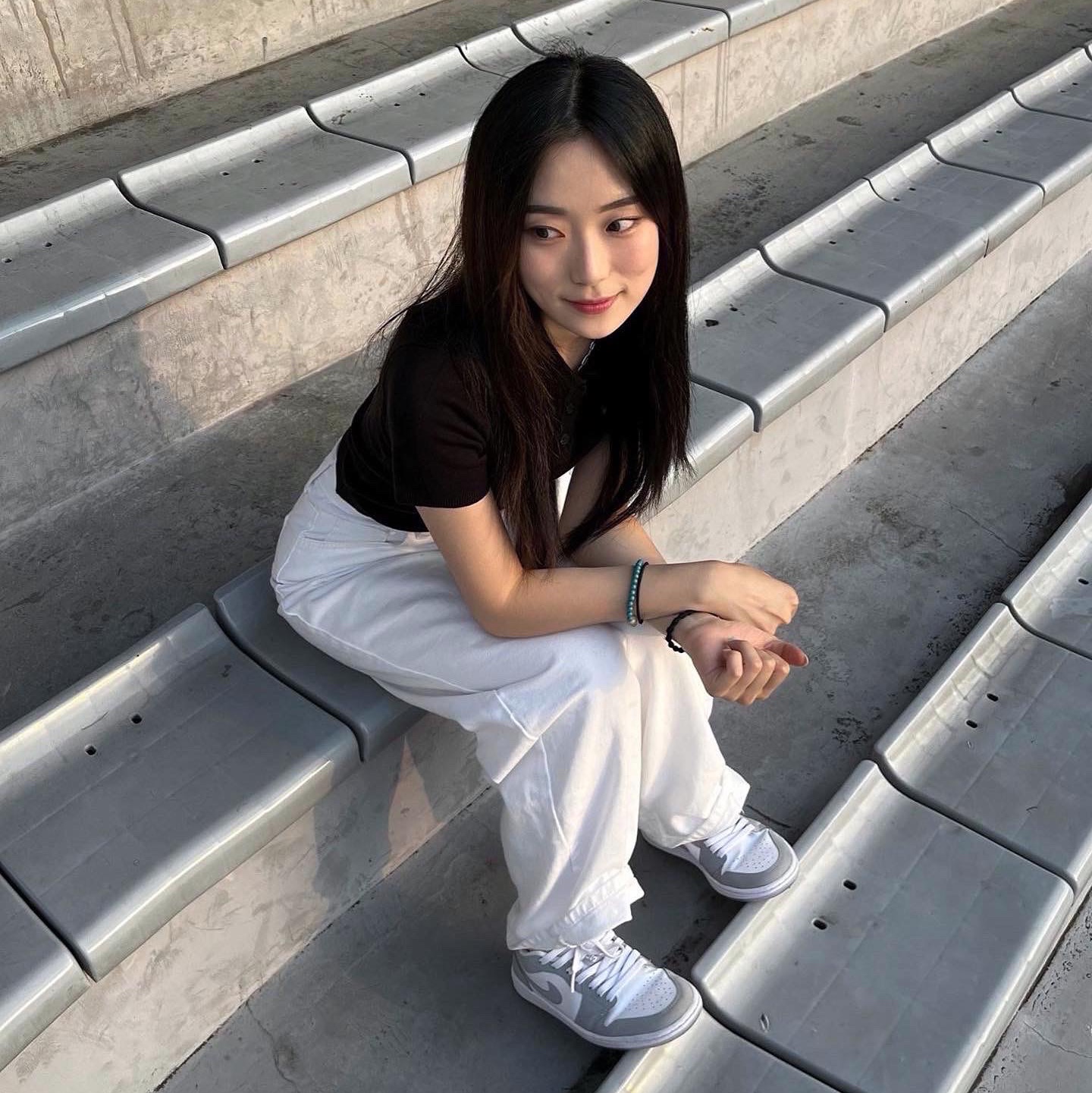 (W) Jordan 1 Low White Wolf Grey 착용 스타일