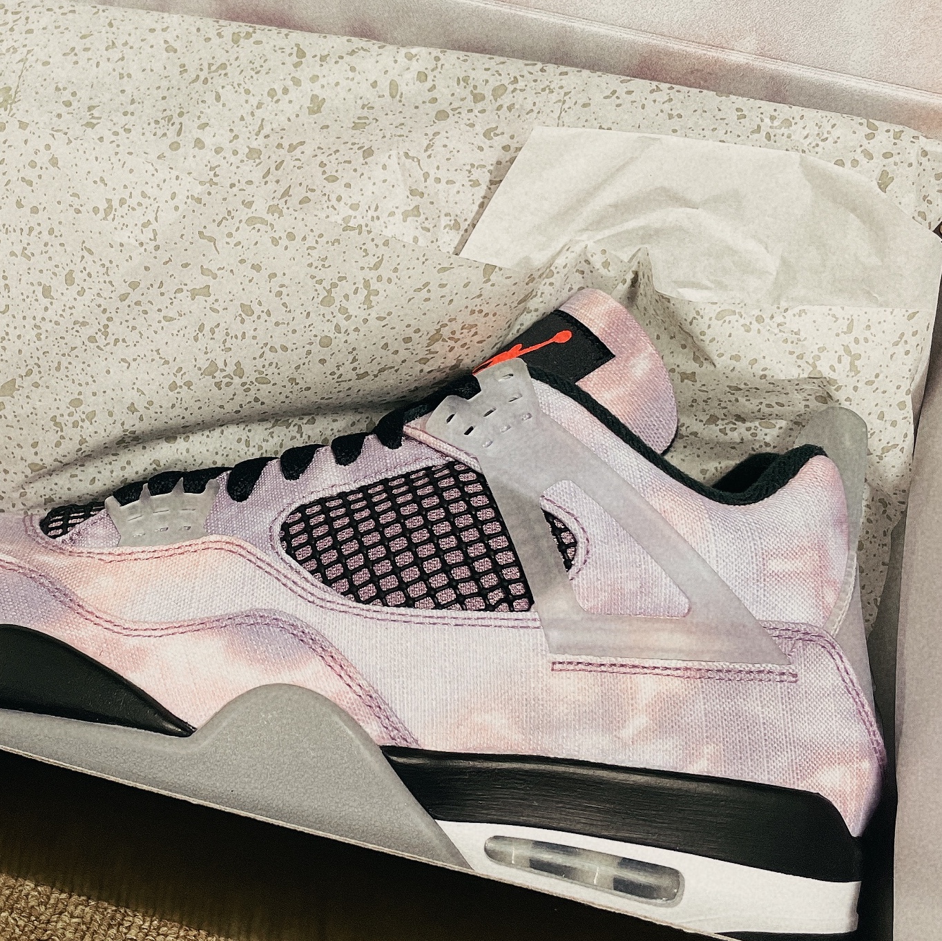 Jordan 4 Retro SE Amethyst Wave 착용 스타일 - 4