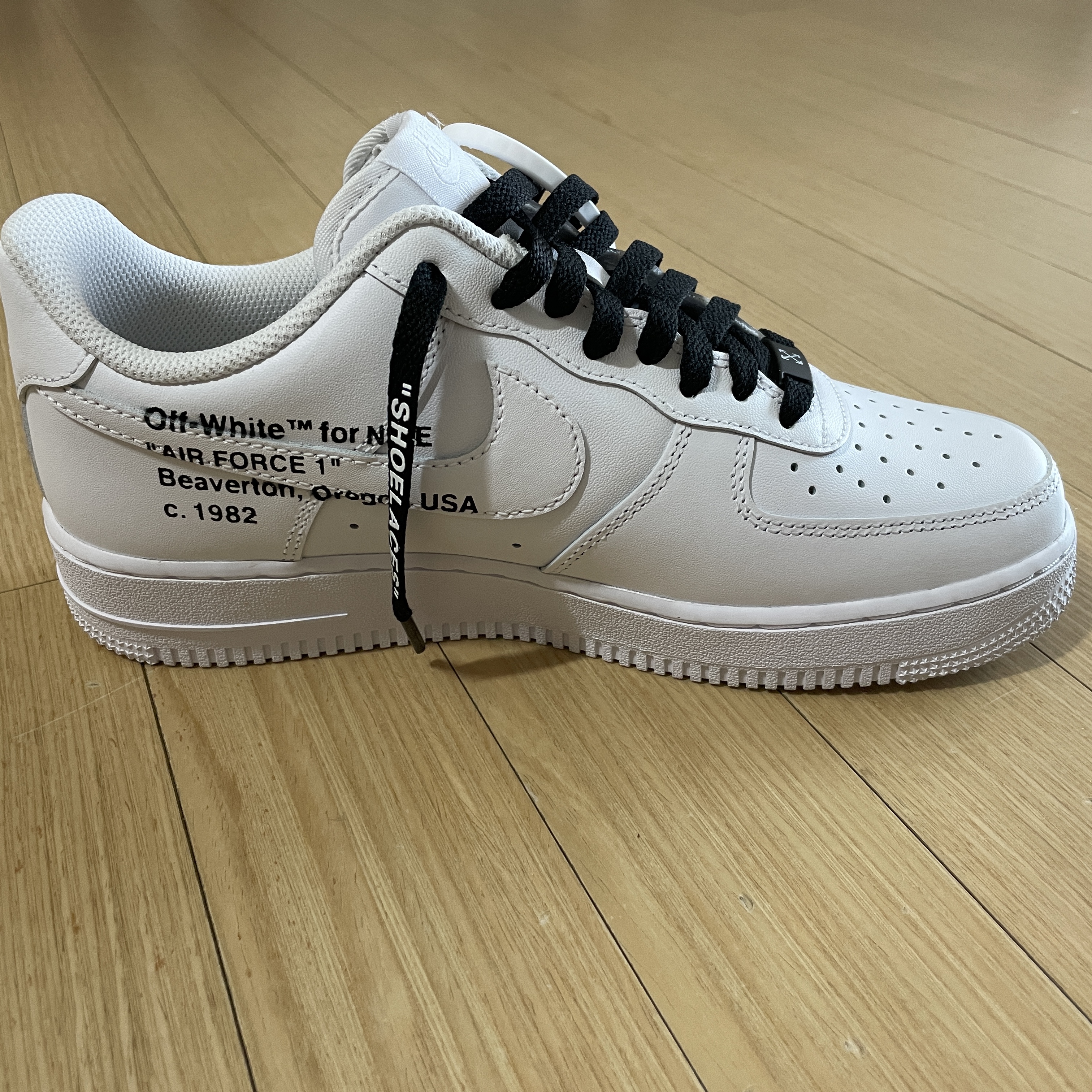 Nike Air Force 1 '07 Low White 착용 스타일 - 2