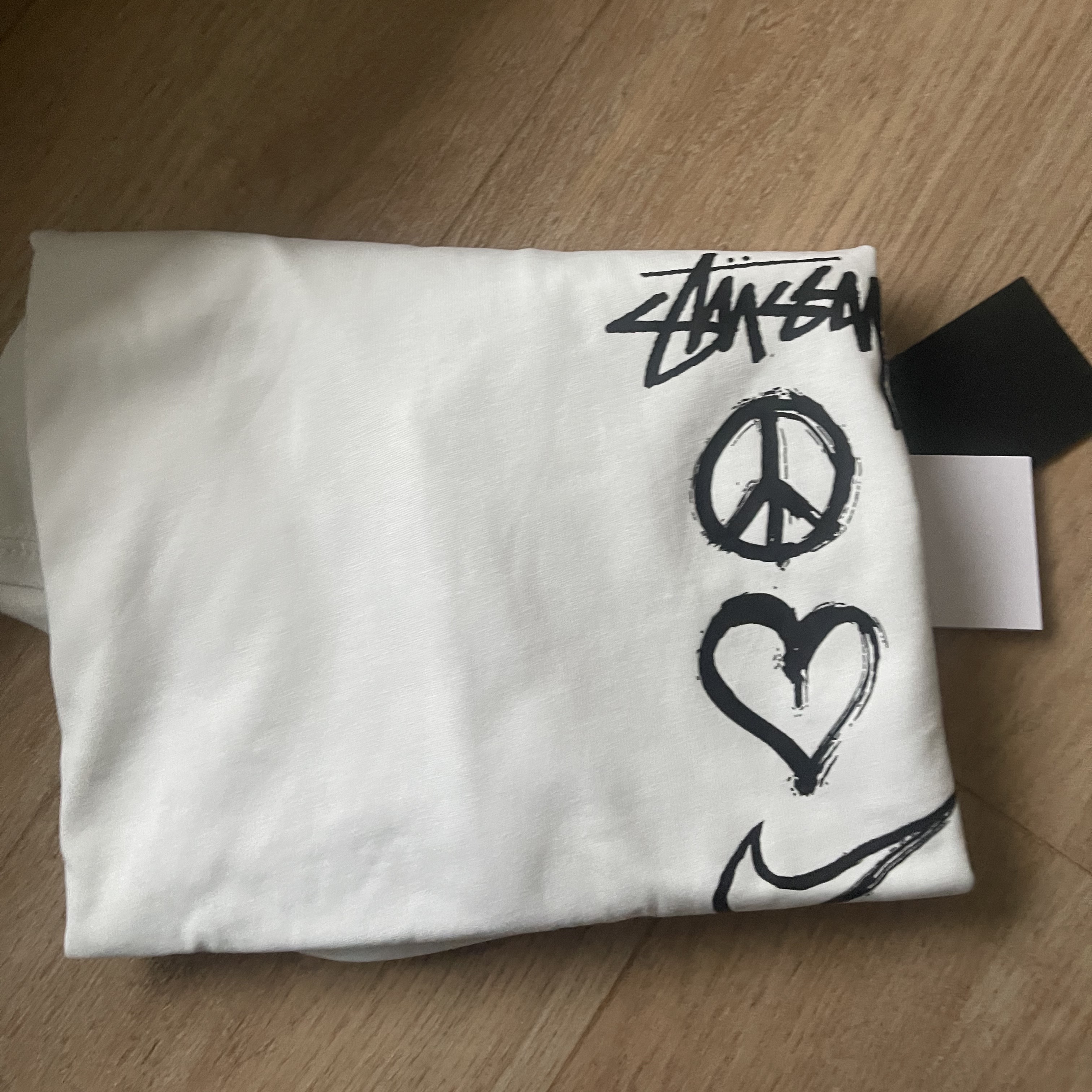 Nike x Stussy NRG RA T-Shirt Summit White (DM4942-121) 착용 스타일