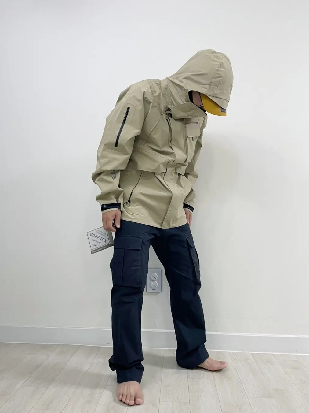 Nike x Travis Scott NRG BH Jacket Limestone - Asia, Nike x Travis Scott NRG BH Jacket Limestone - US/EU 착용 스타일 - 2