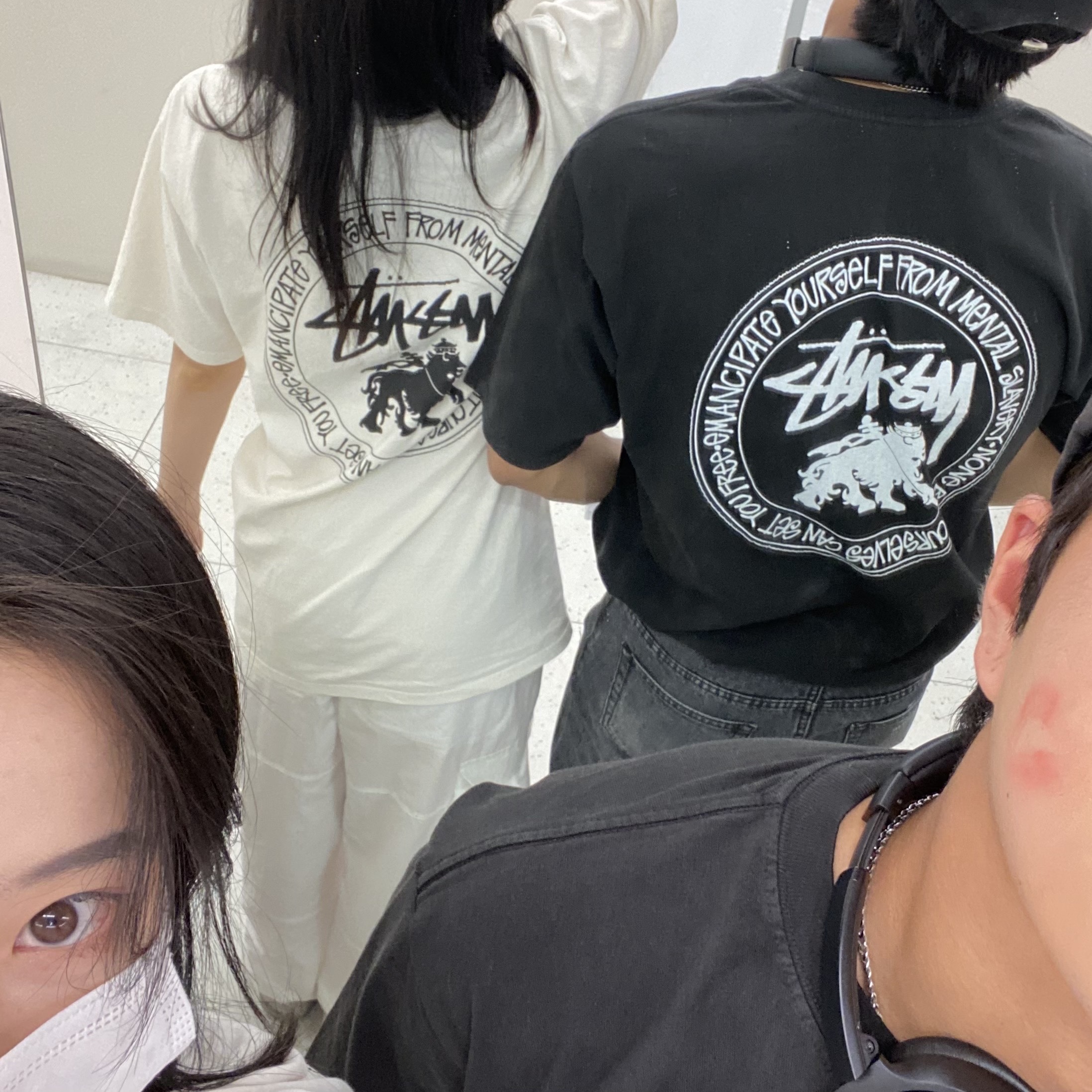 Stussy Lion Dot Pigment Dyed T-Shirt Natural 착용 스타일