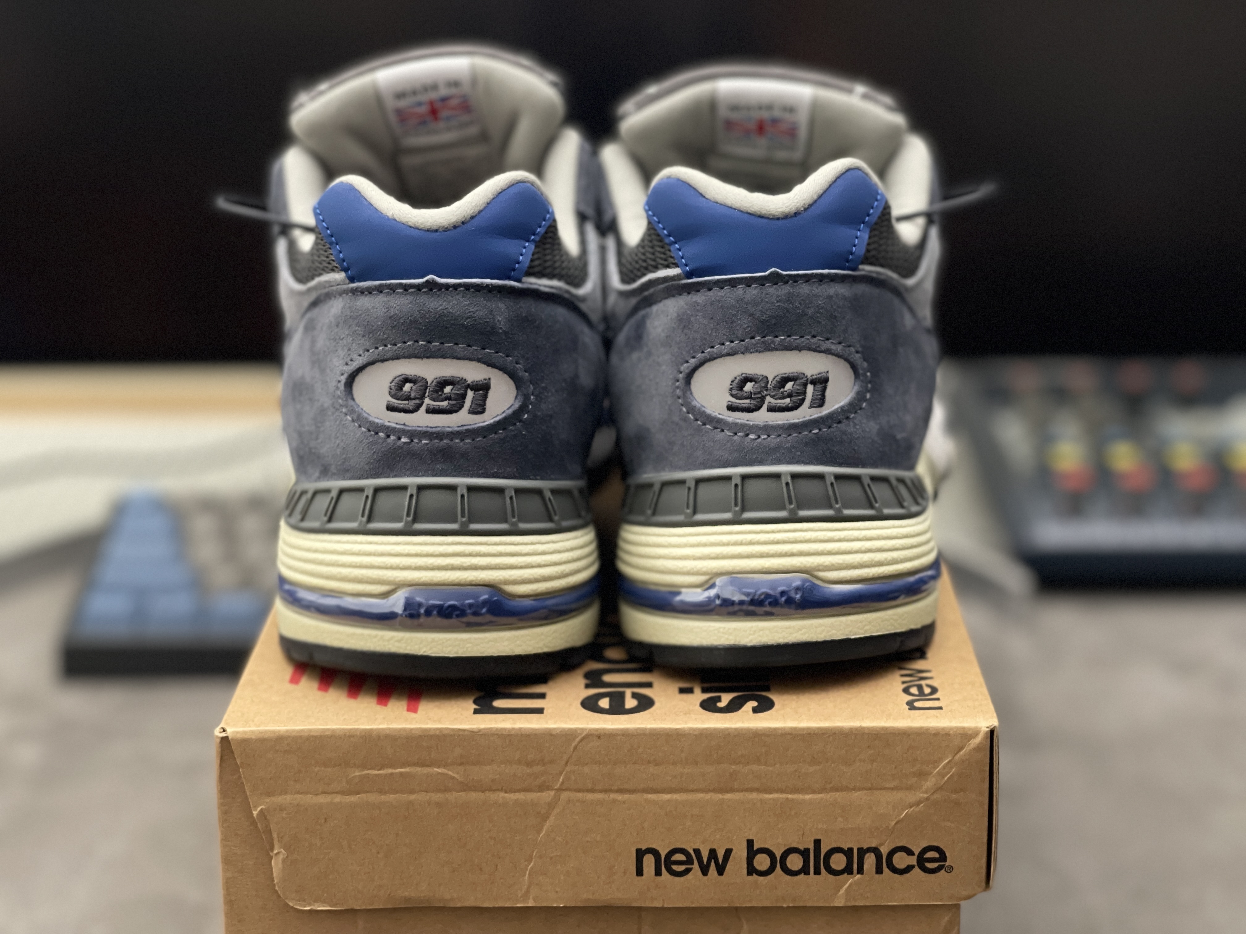 New Balance 991 Made in UK Grey Blue 착용 스타일 - 4