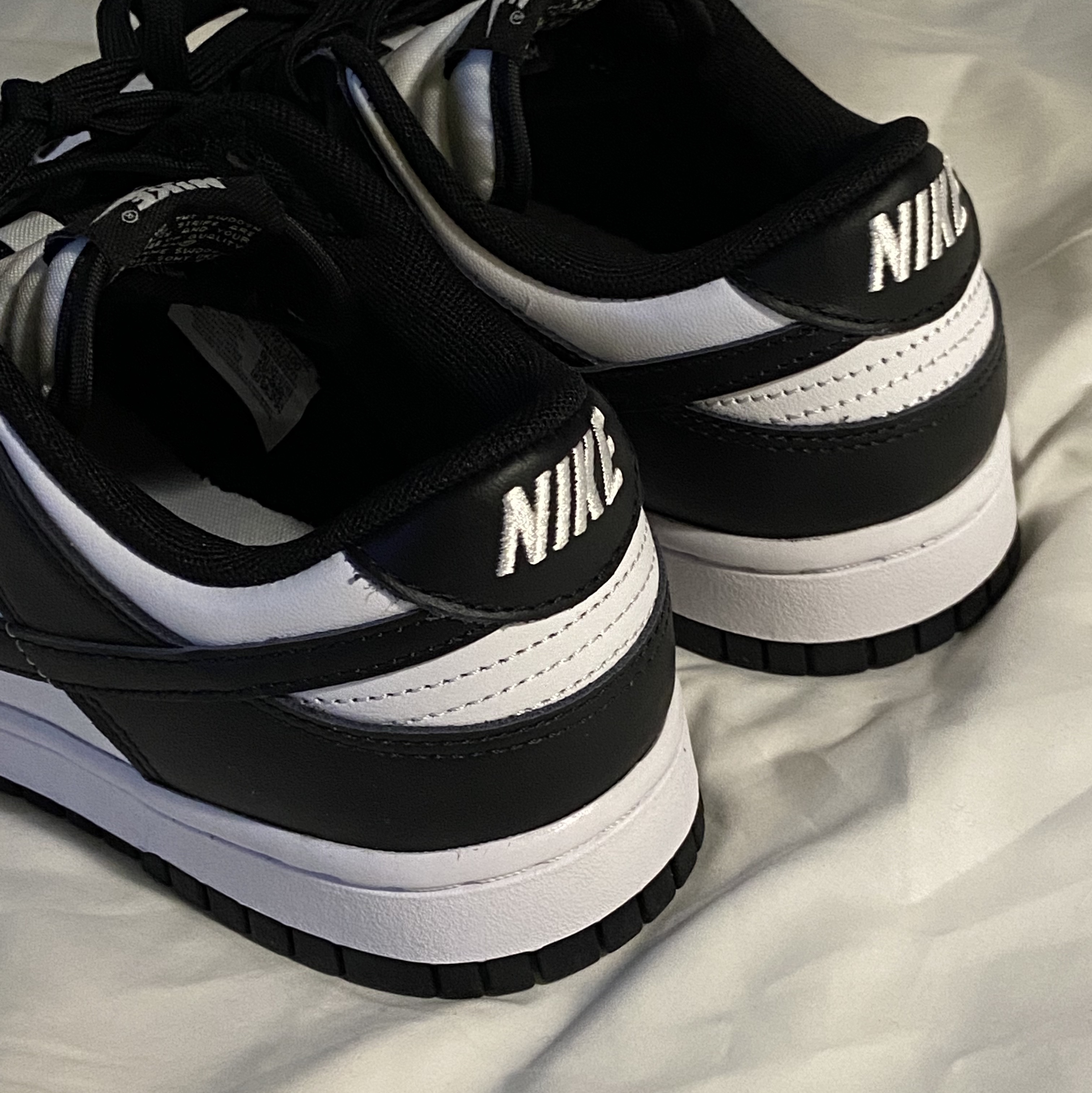 (W) Nike Dunk Low Black 착용 스타일 - 3